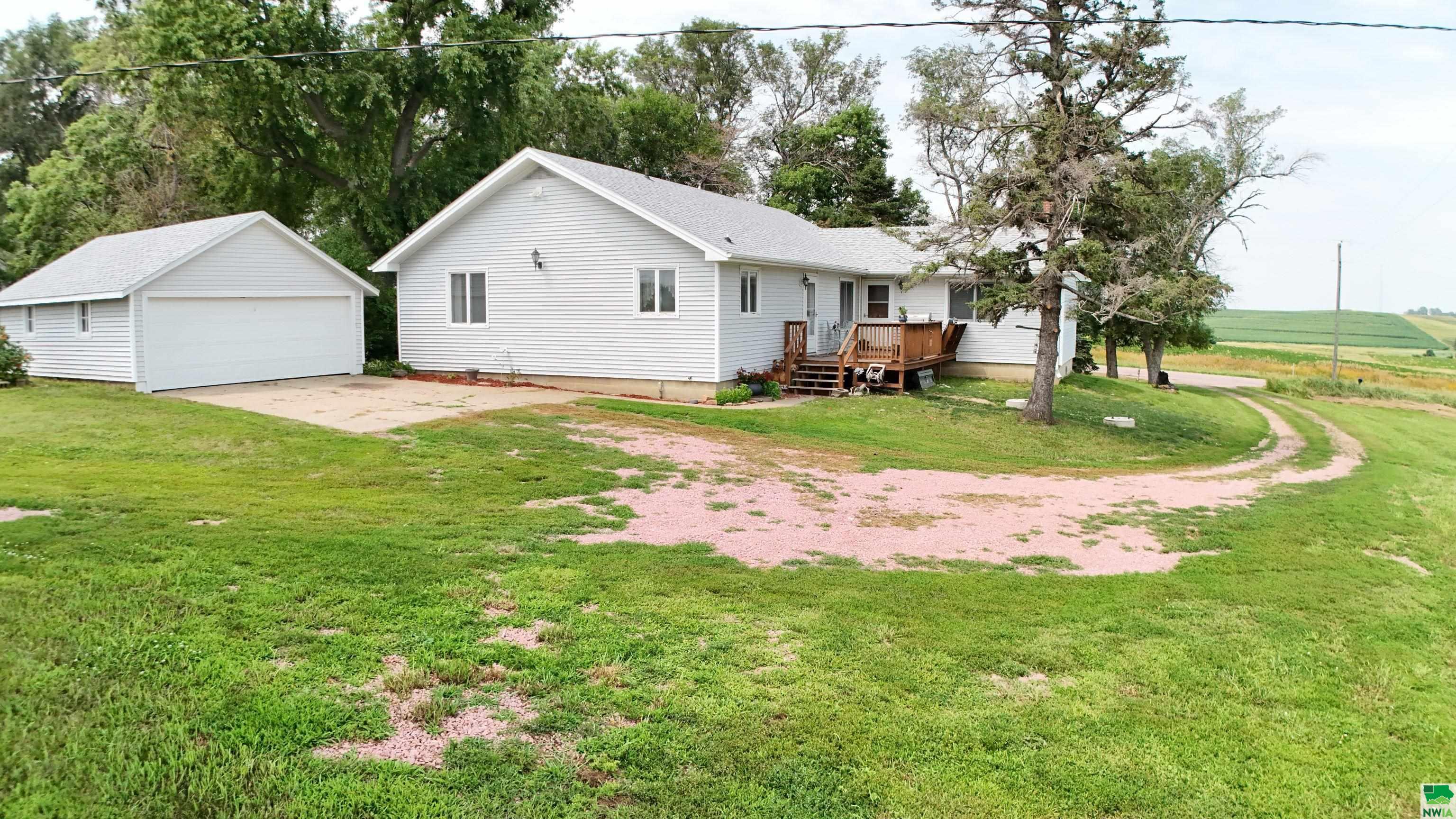 16386 Hwy 3, Akron, IA 51001 