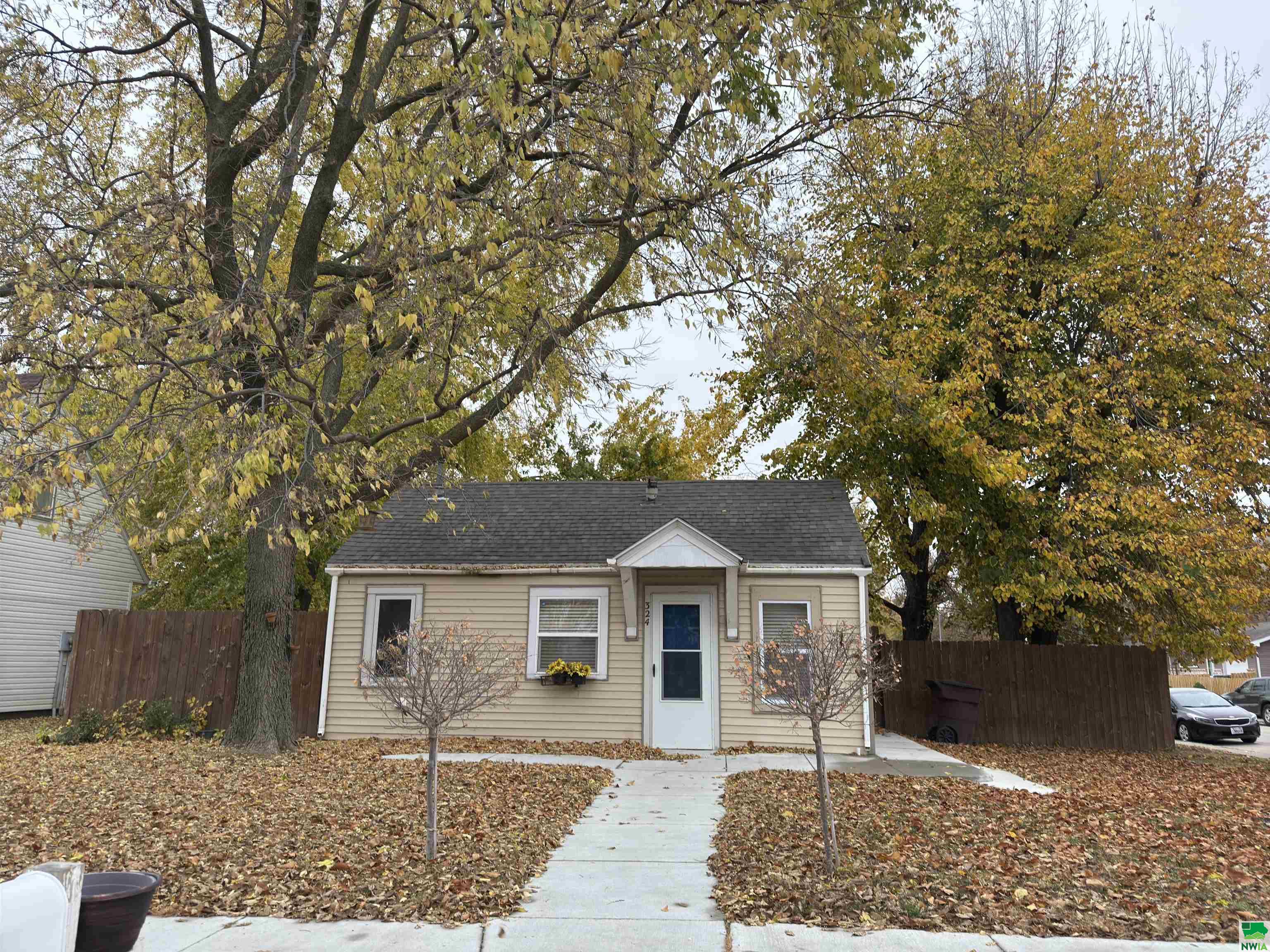 324 West 25th St, South Sioux City, NE 68776 