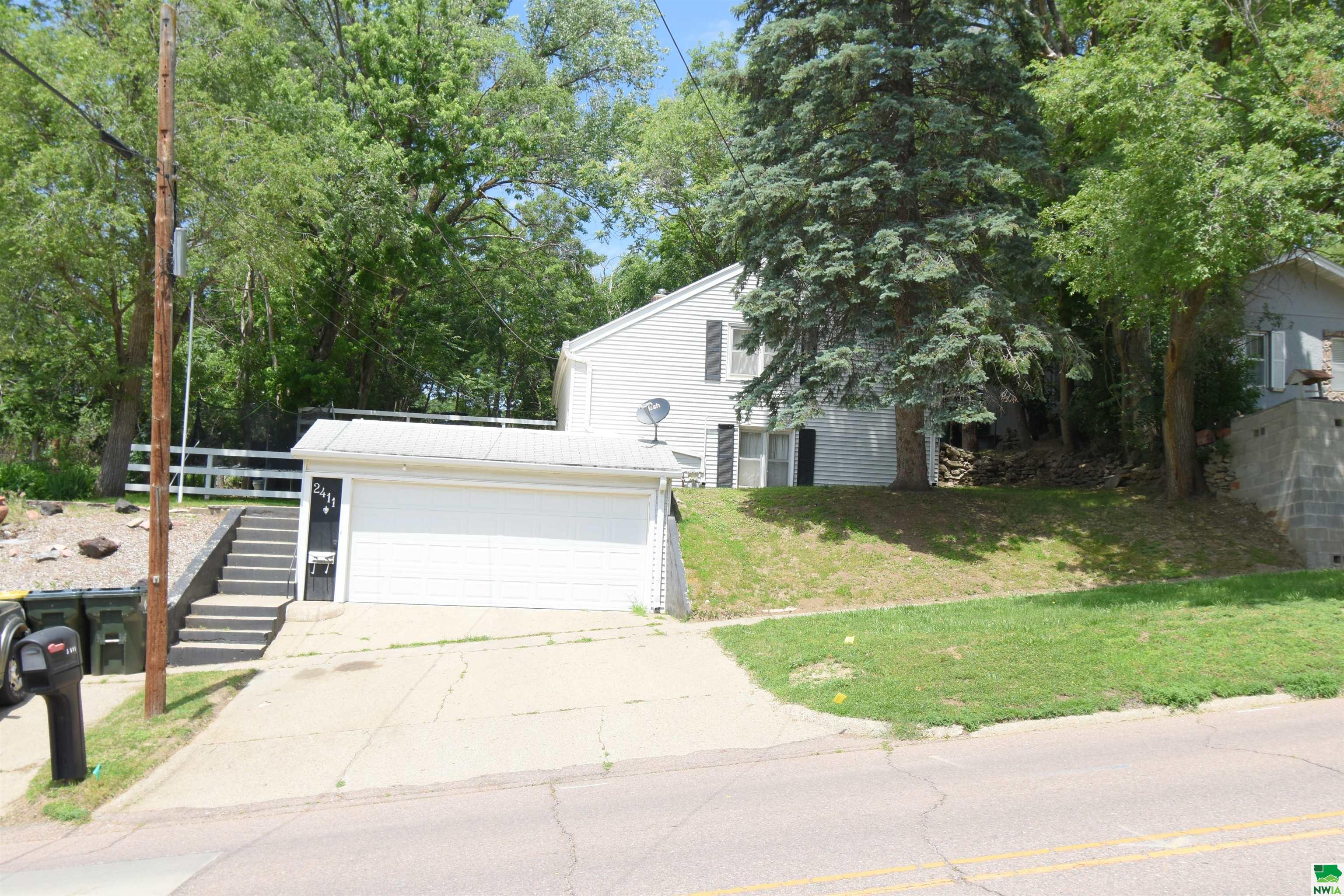 2411 Villa, Sioux City, IA 51103 