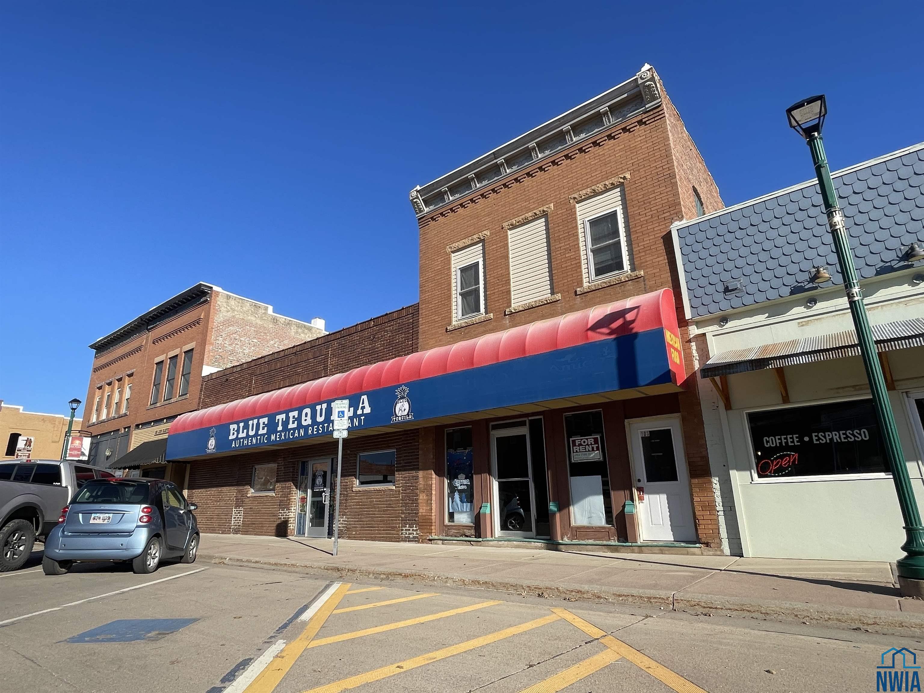 105 Main Street W, Elk Point, SD 57025 