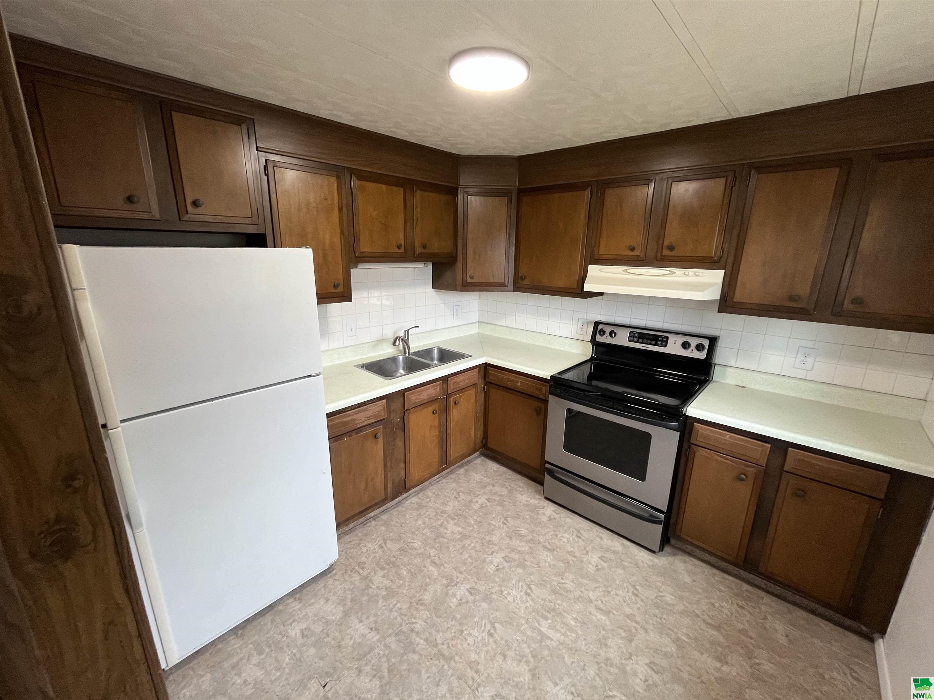 MLS #826852