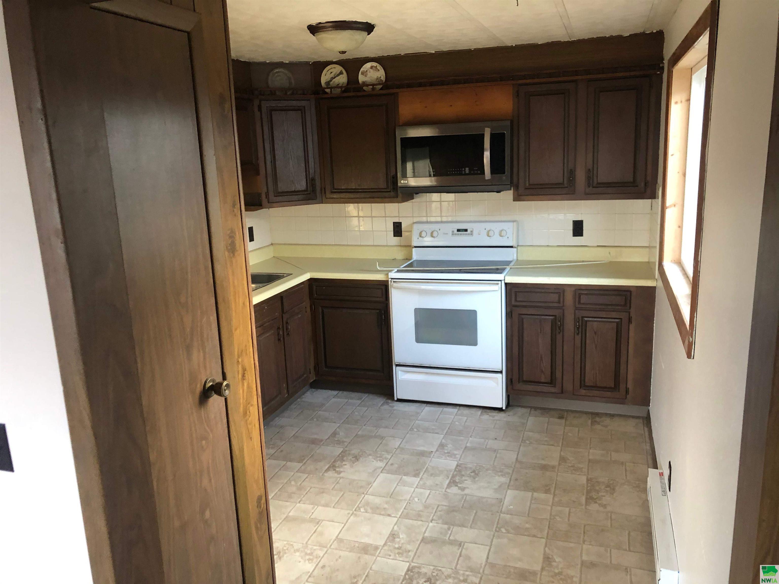 MLS #826852