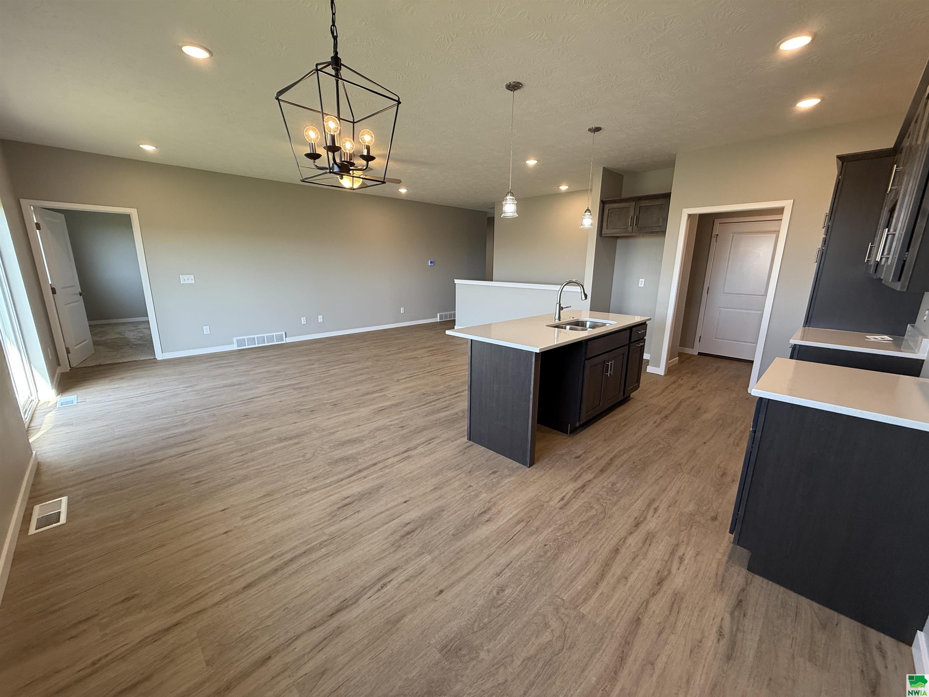 MLS #826857