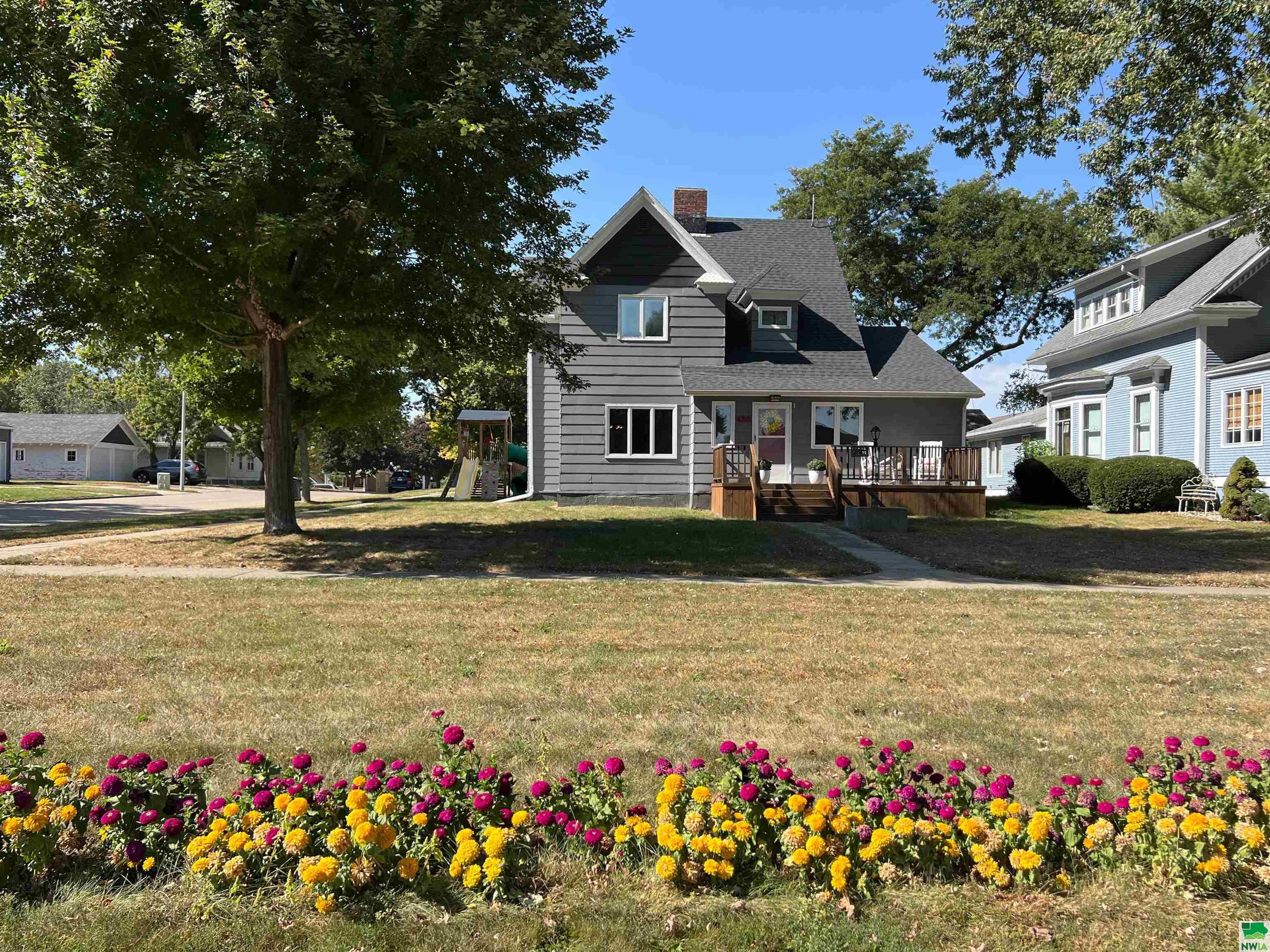 430 Central Ave SW, Orange City, IA 51041 