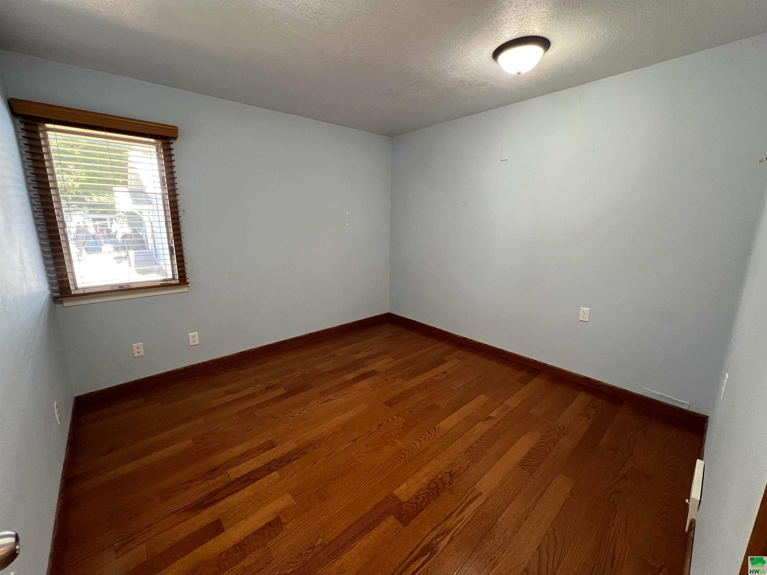 MLS #826896