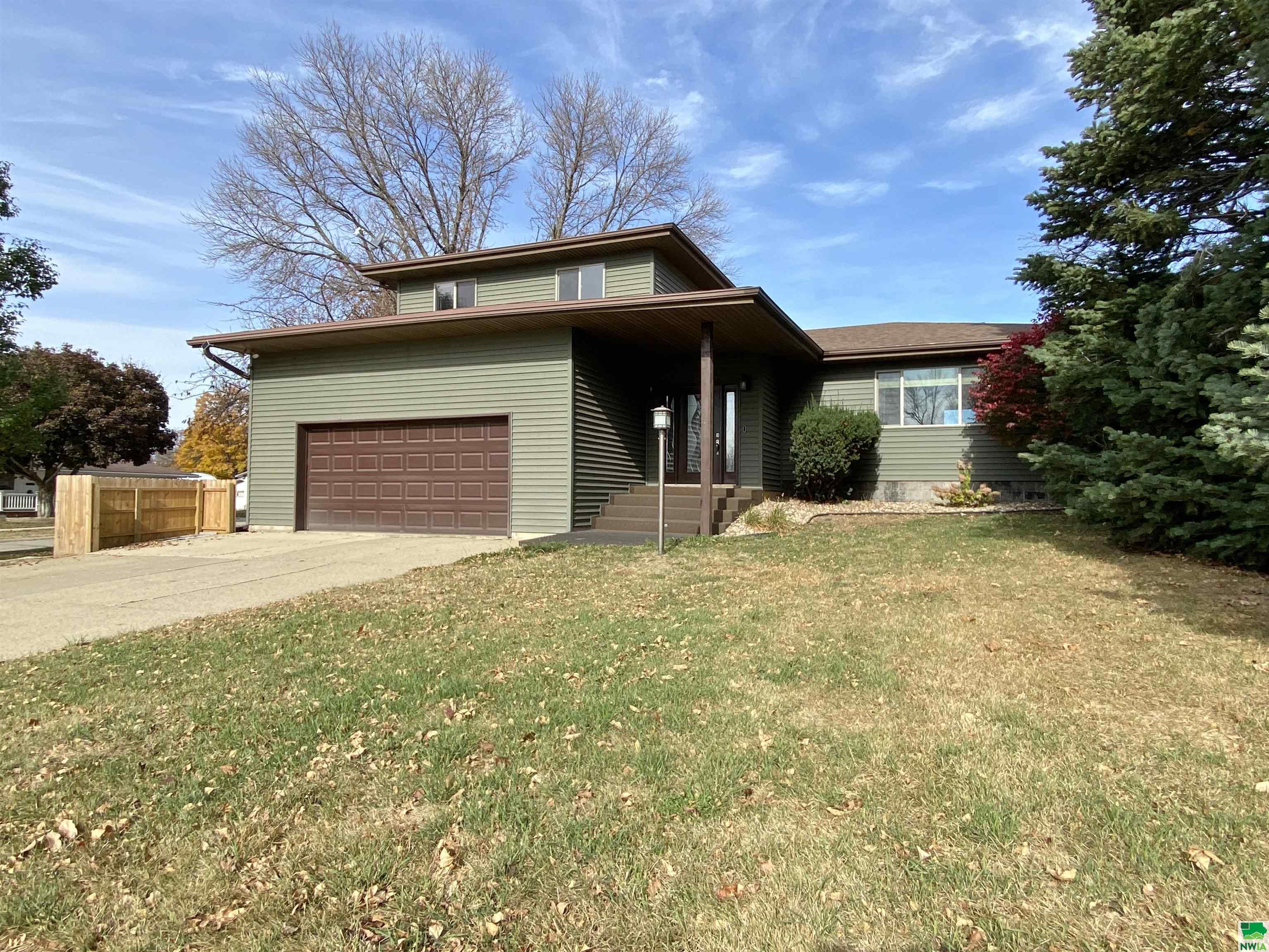 55 Laura Drive, LeMars, IA 51031 
