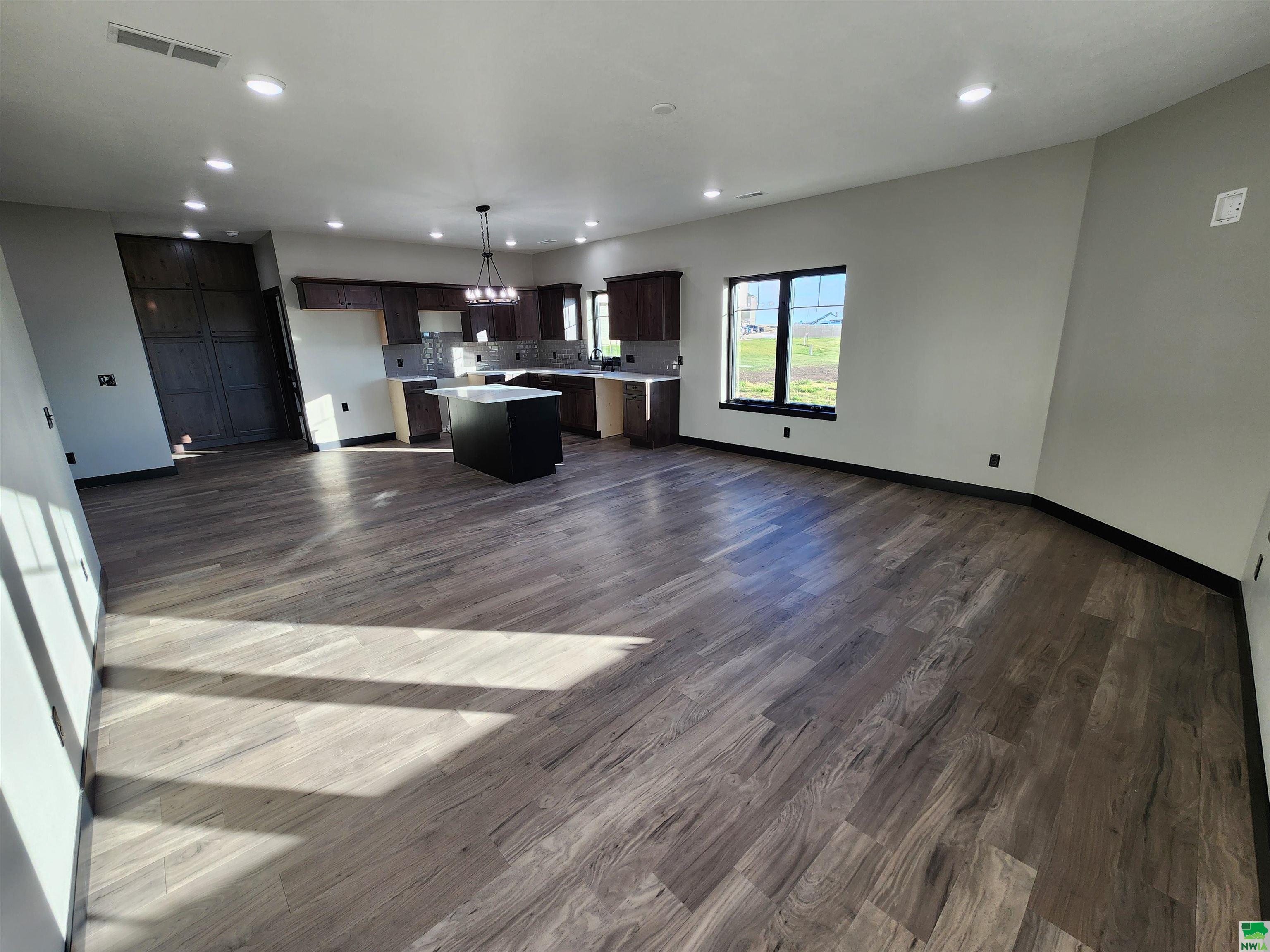 MLS #826918