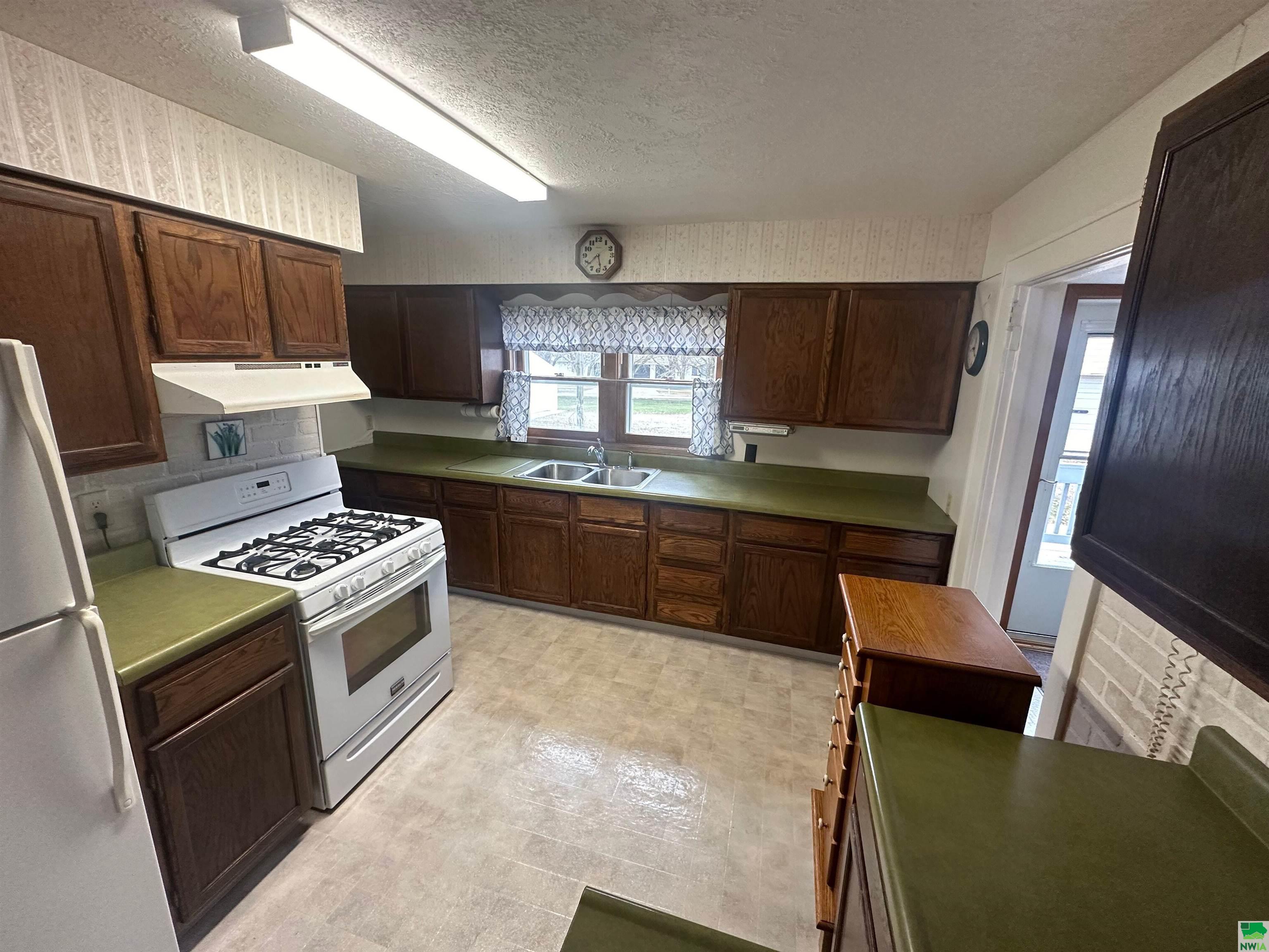 MLS #826979
