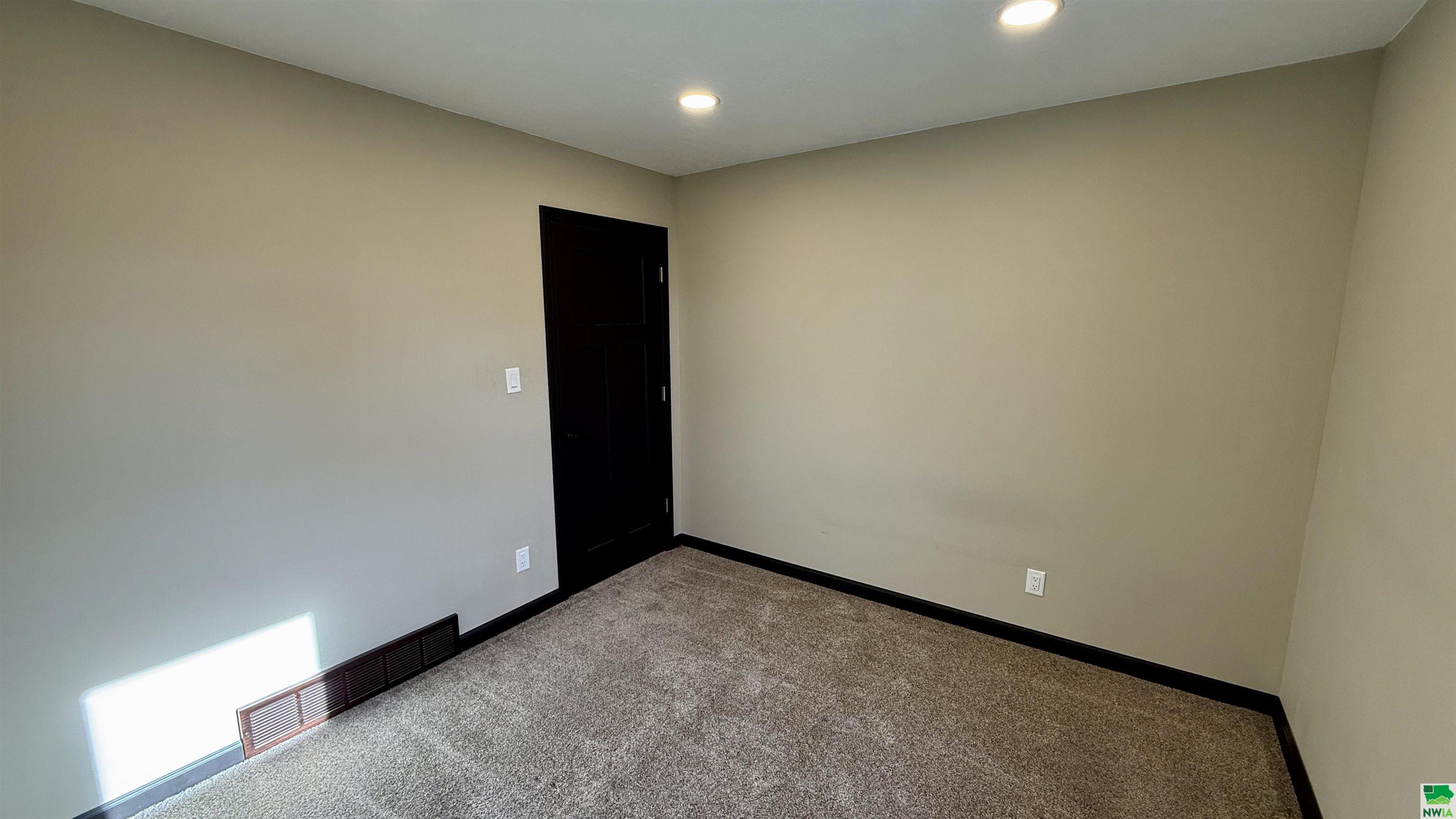 MLS #827013