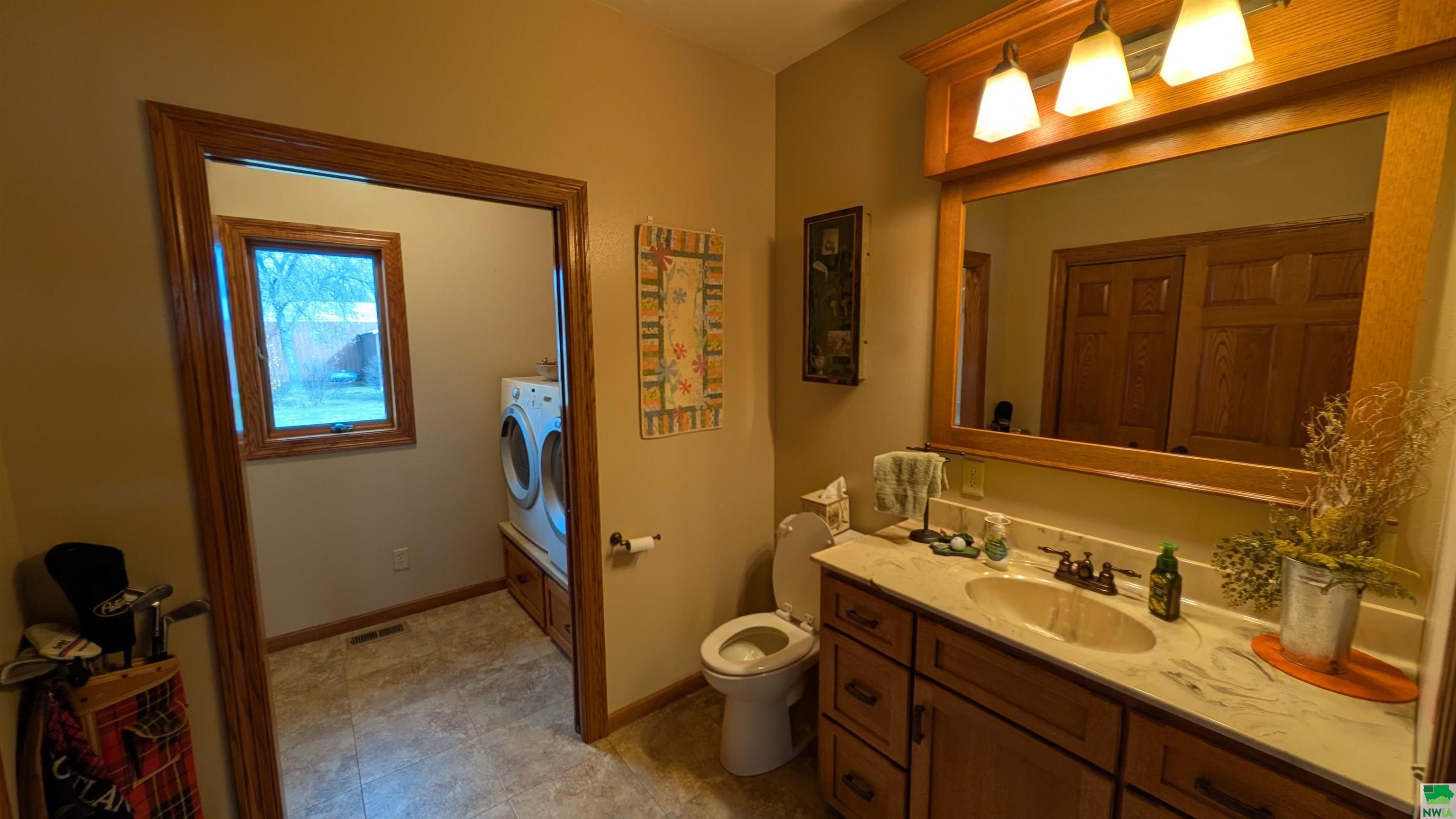 MLS #827045