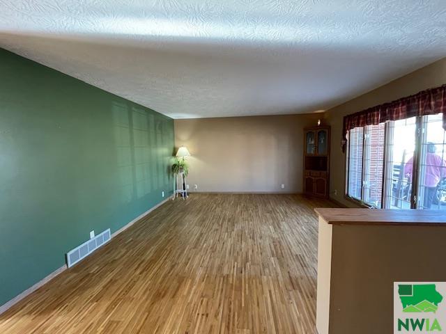 MLS #827051
