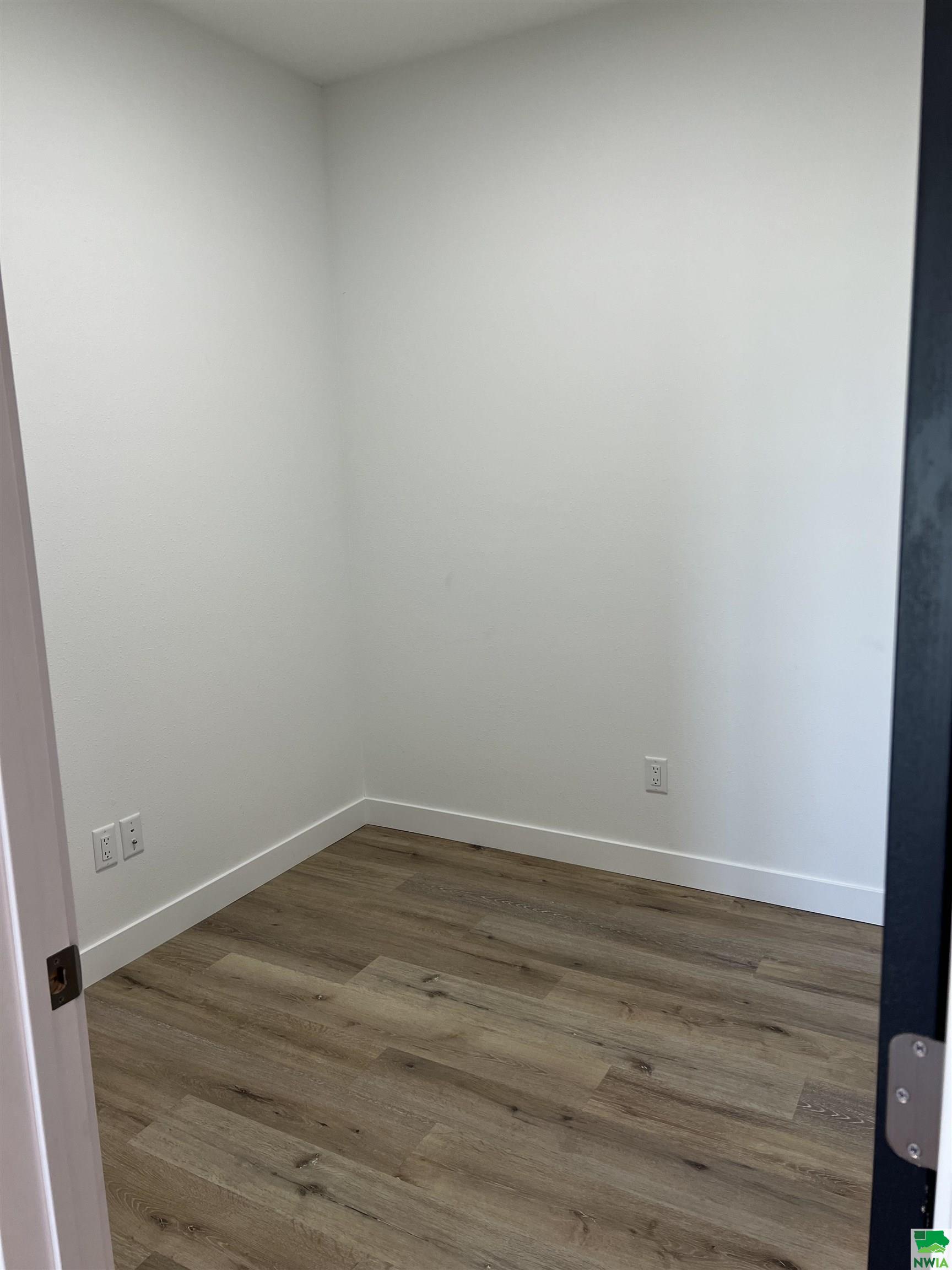 MLS #827054