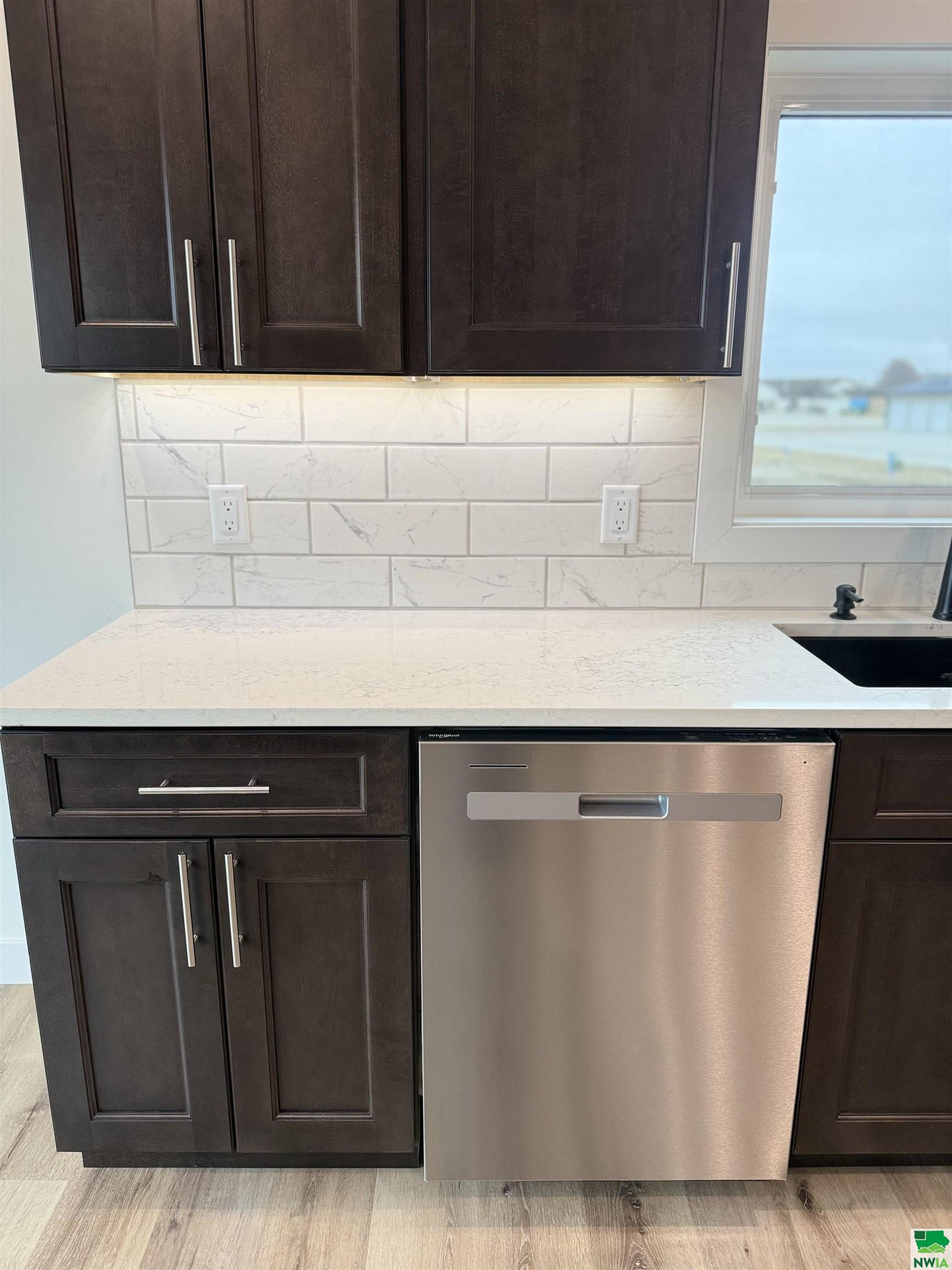 MLS #827054