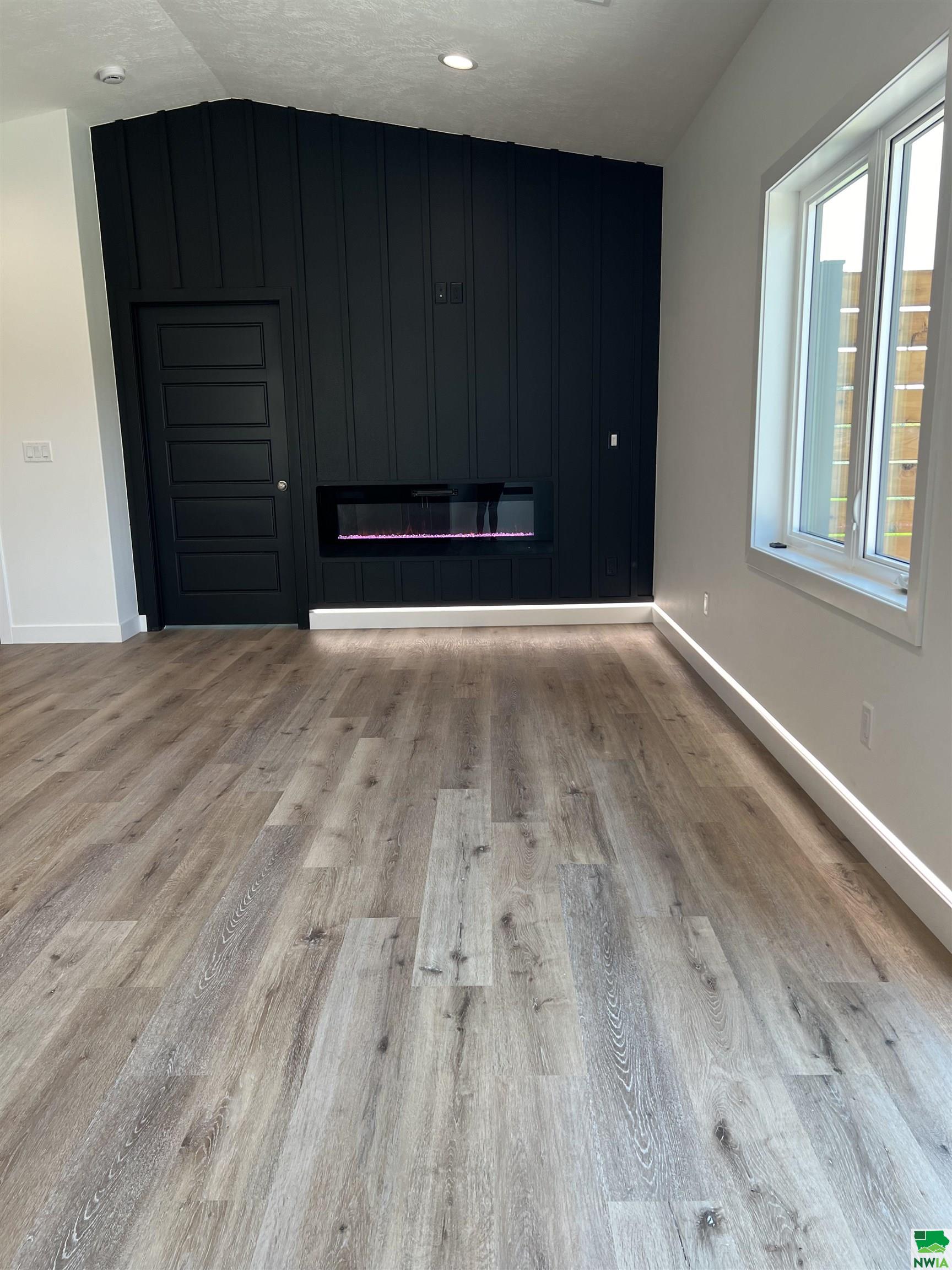 MLS #827054