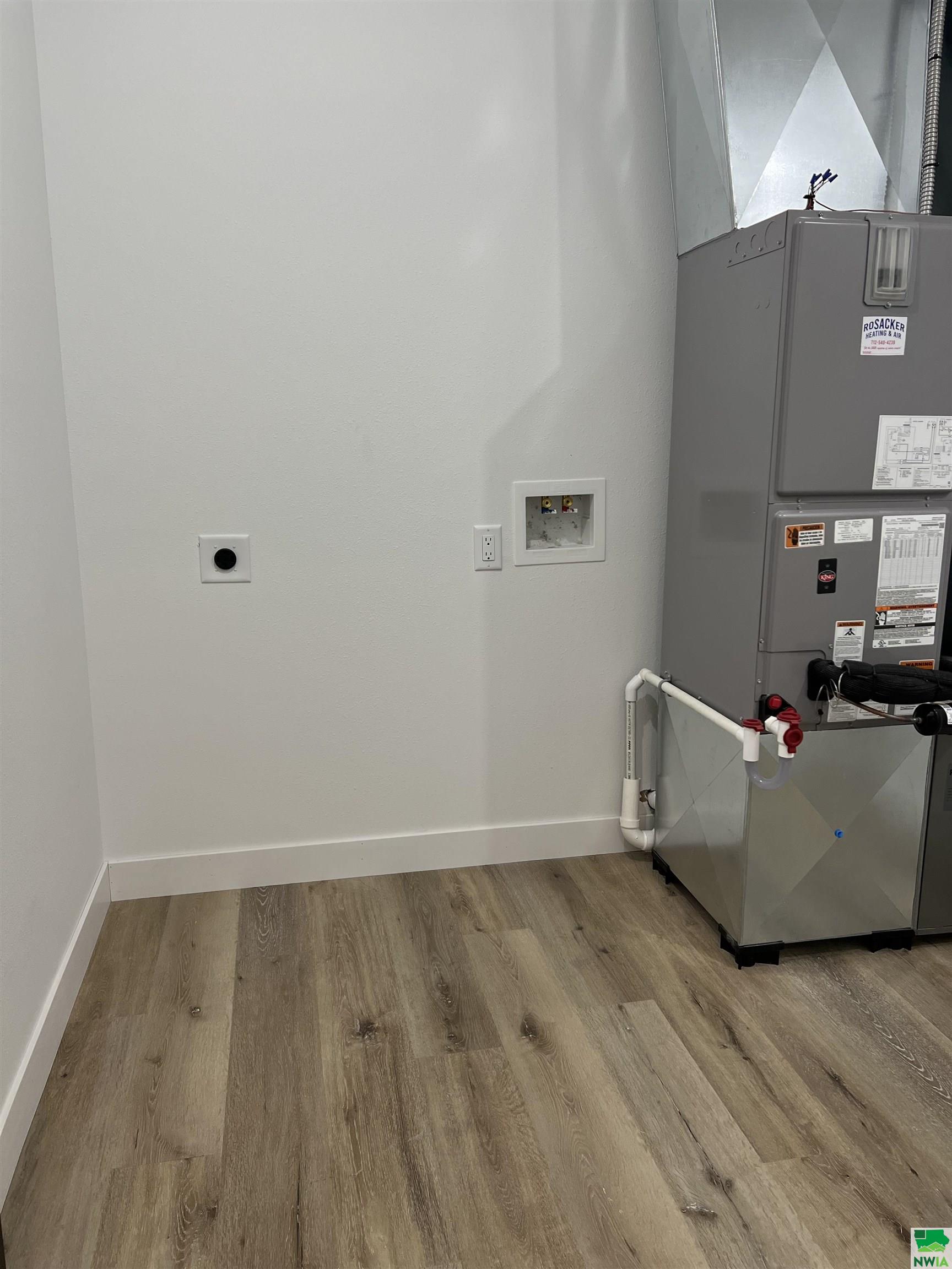 MLS #827054