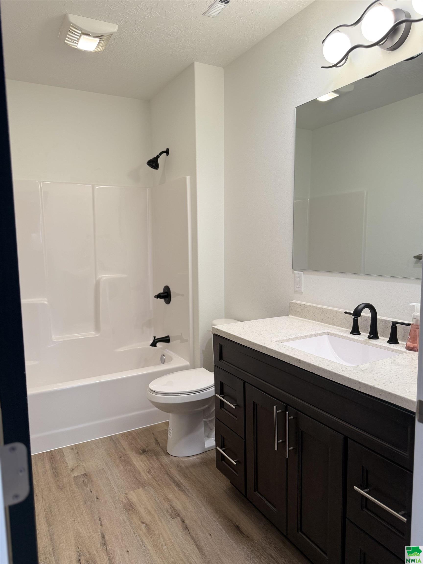 MLS #827054