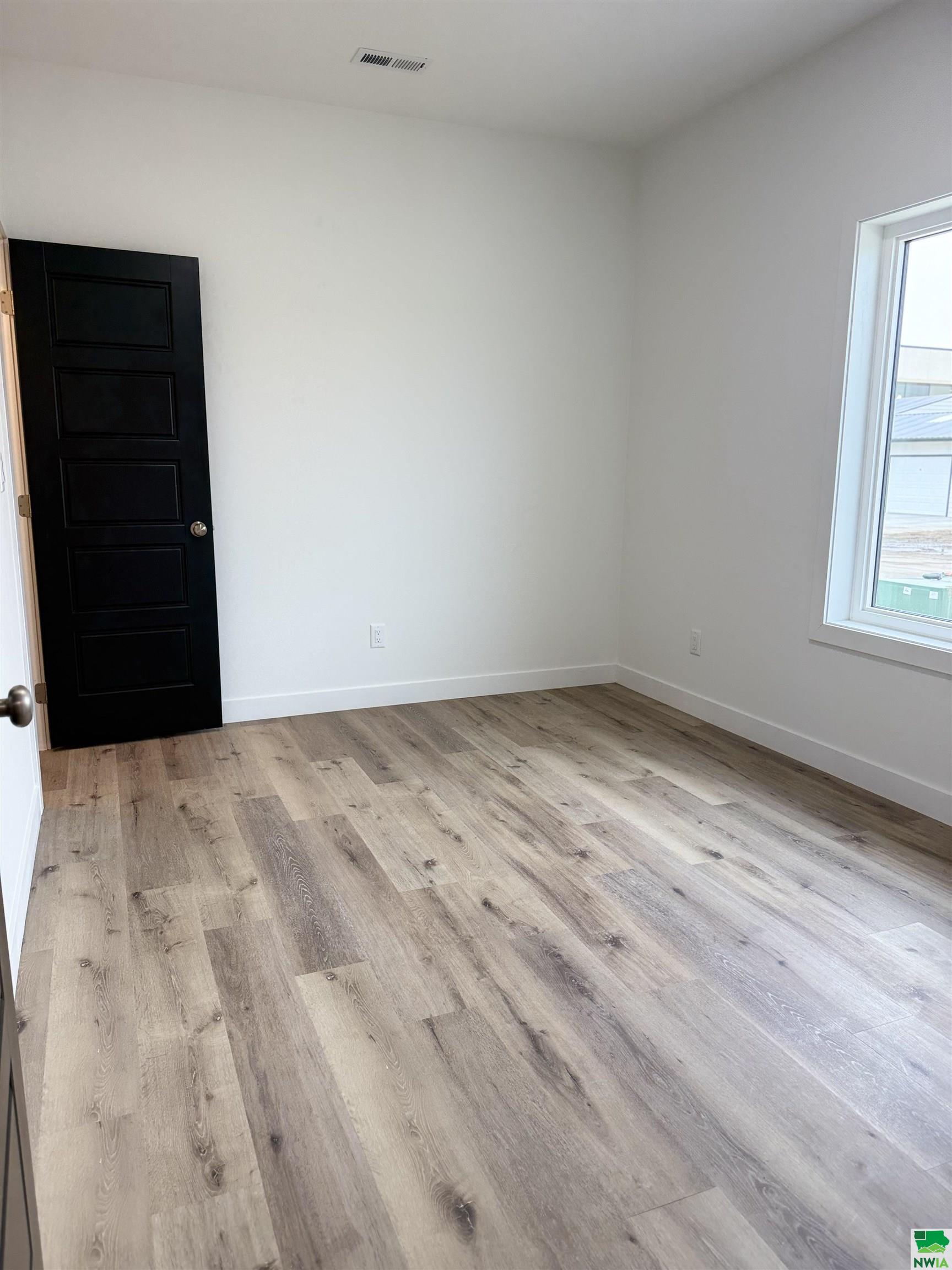 MLS #827054