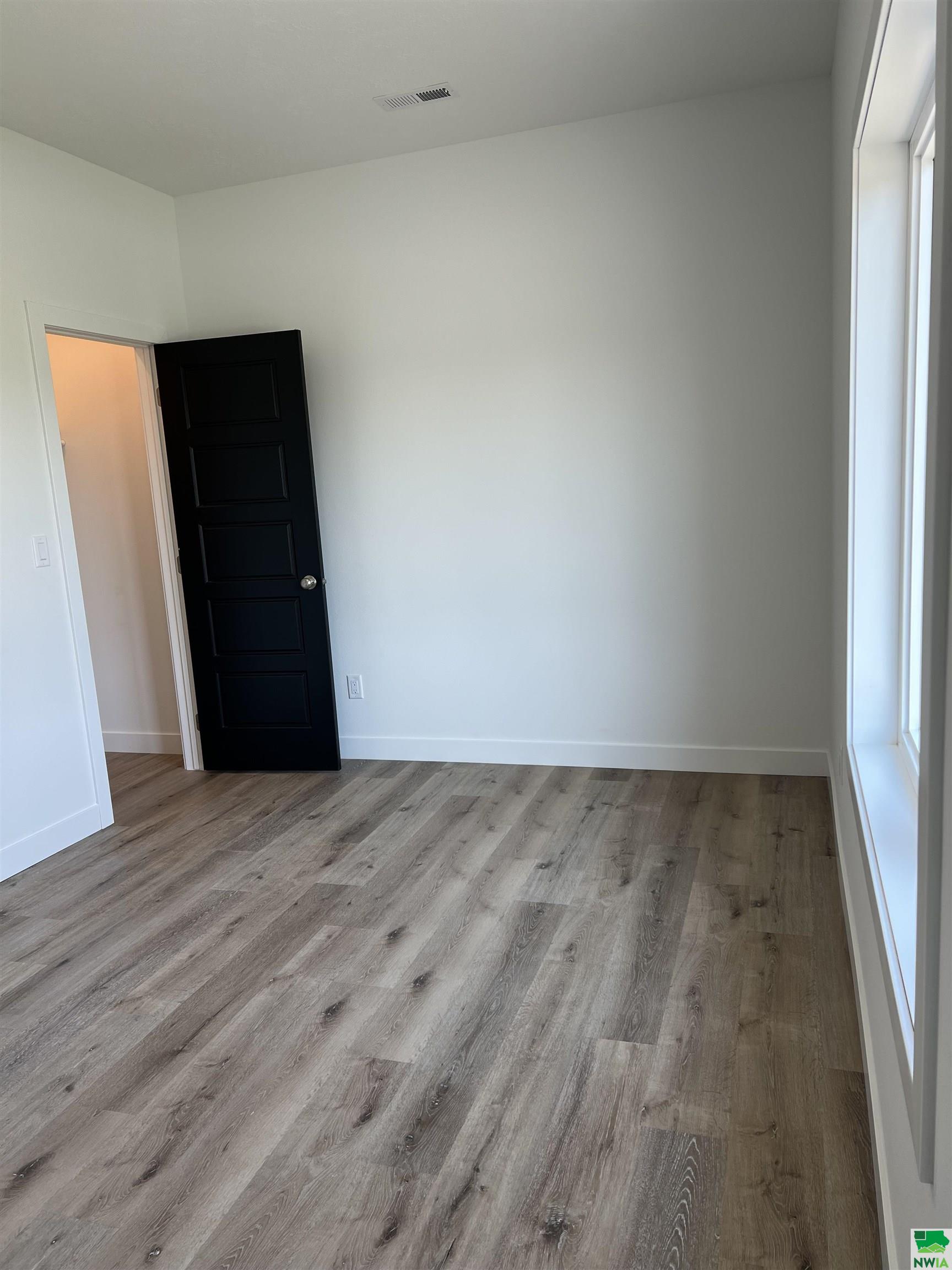 MLS #827054
