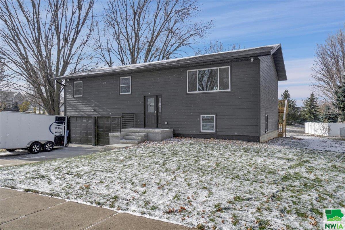 1383 2nd Ave SW, LeMars, IA 51031 