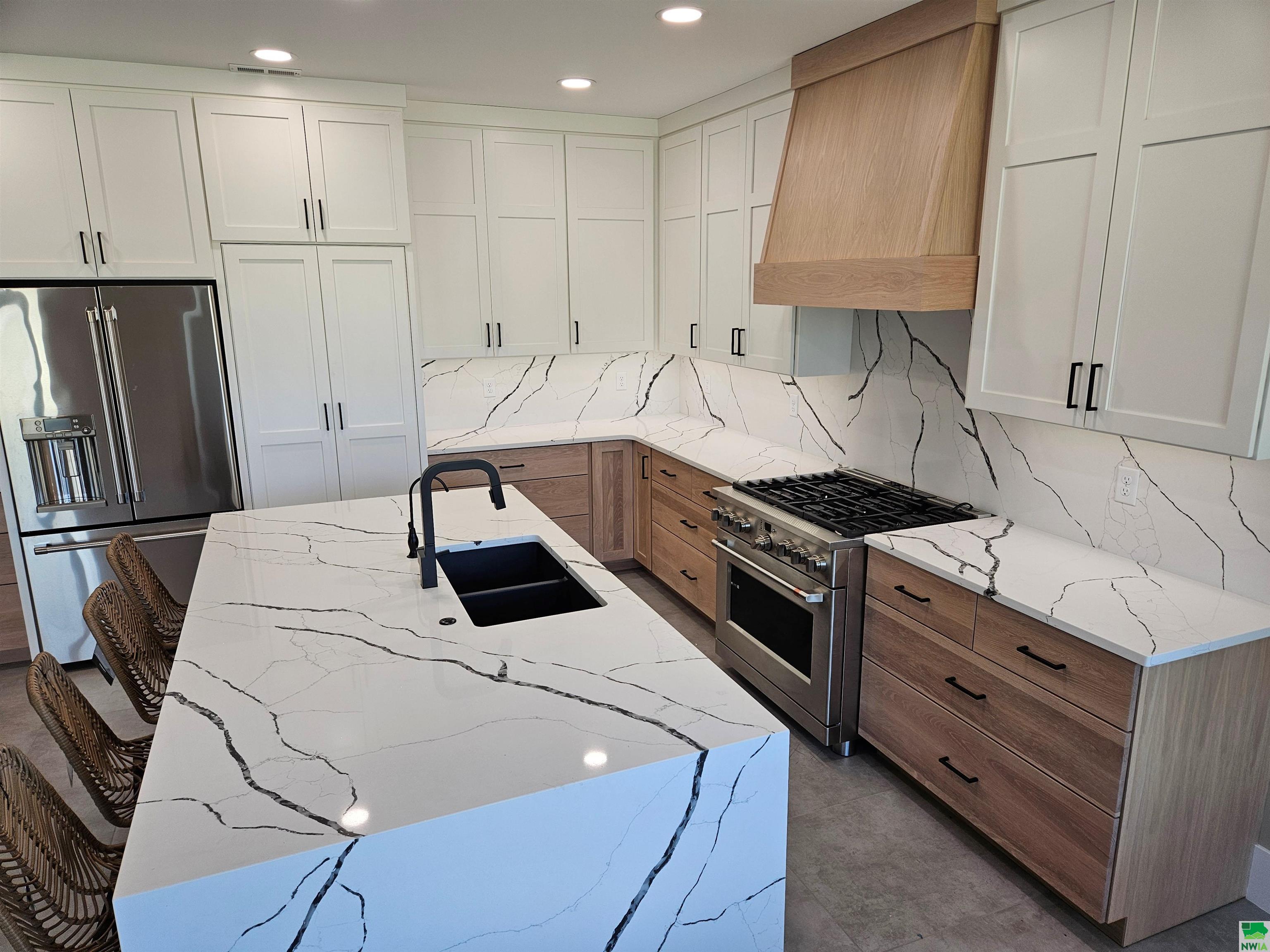 MLS #827063