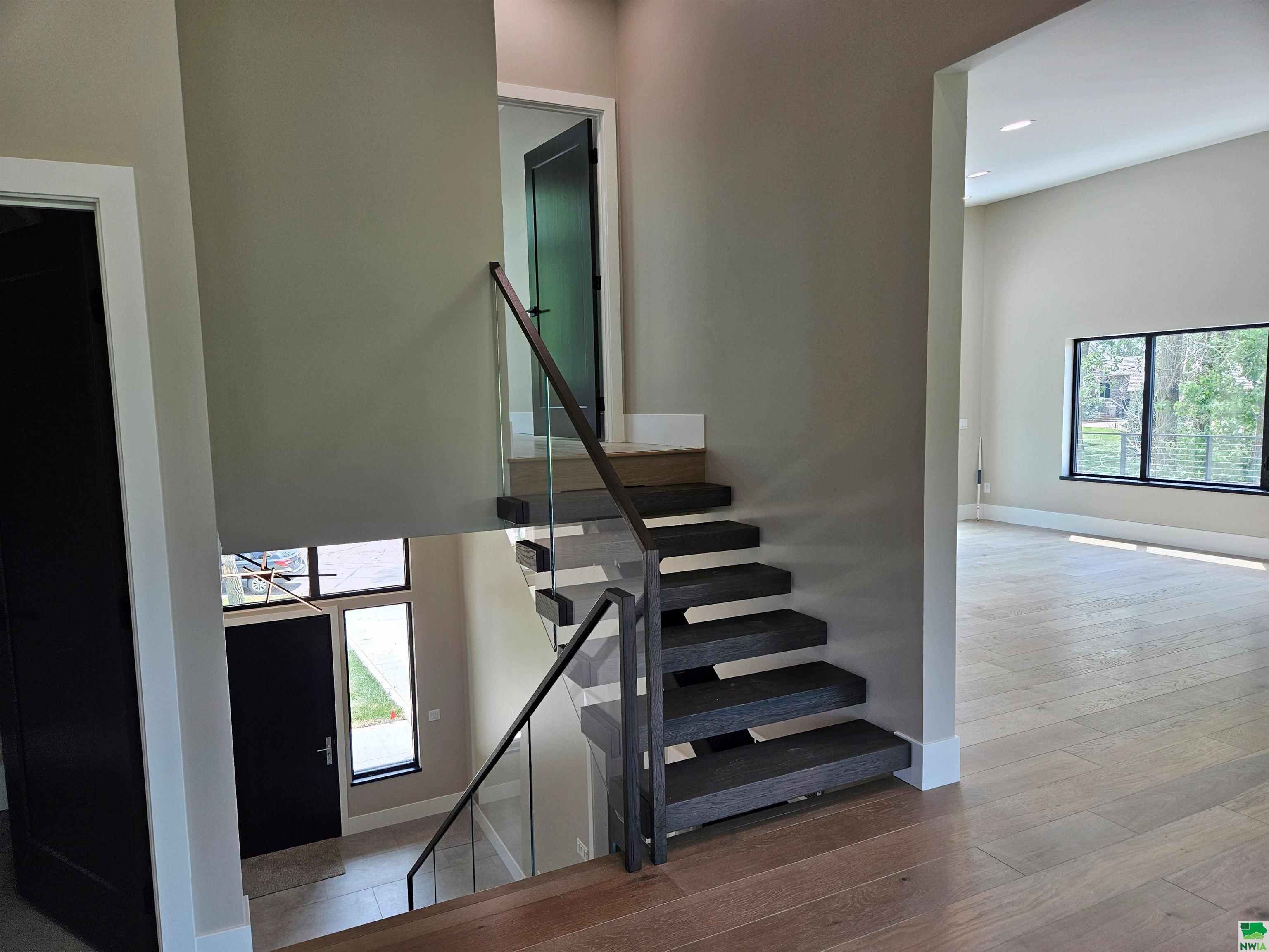 MLS #827063