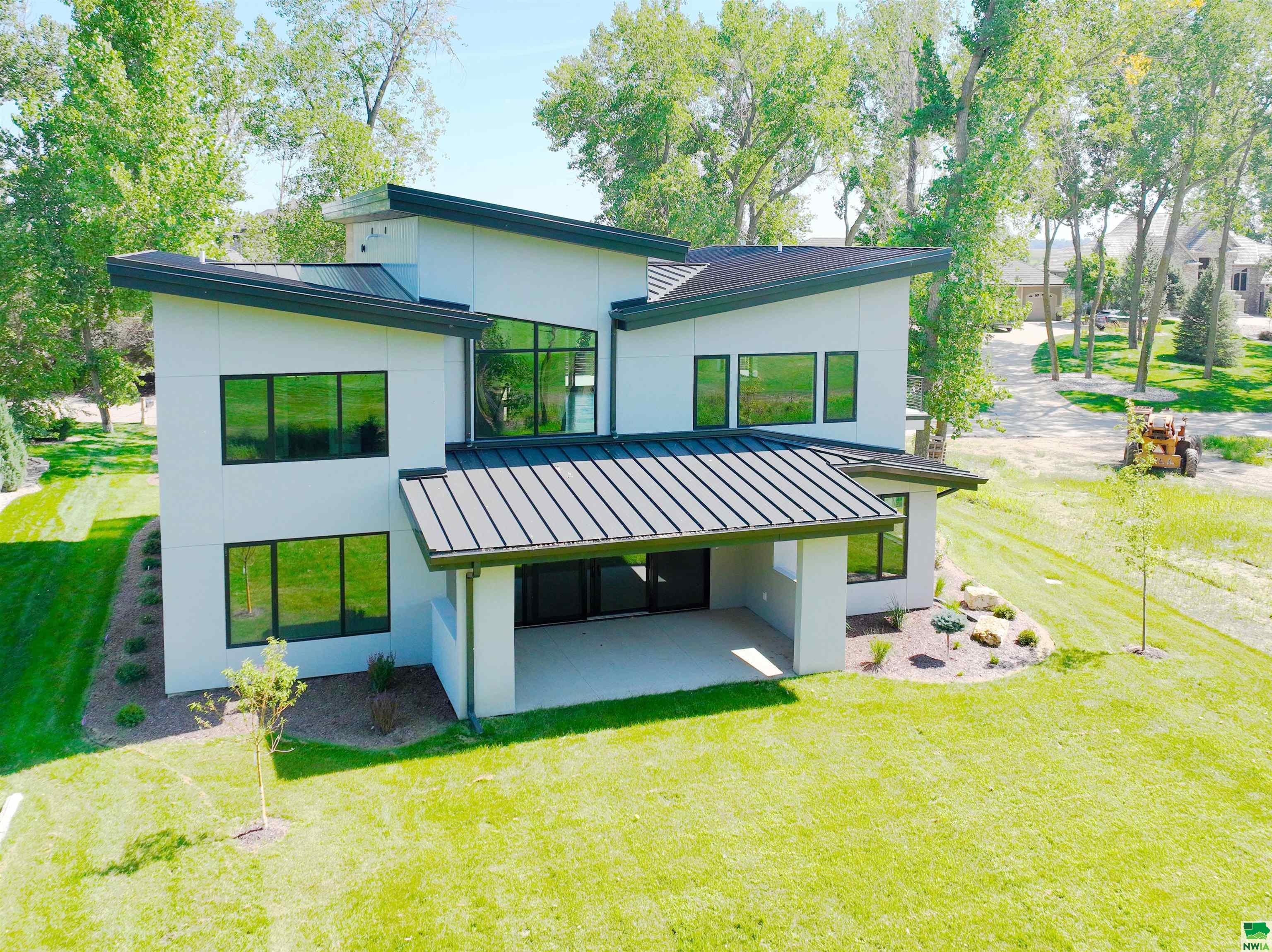 MLS #827063