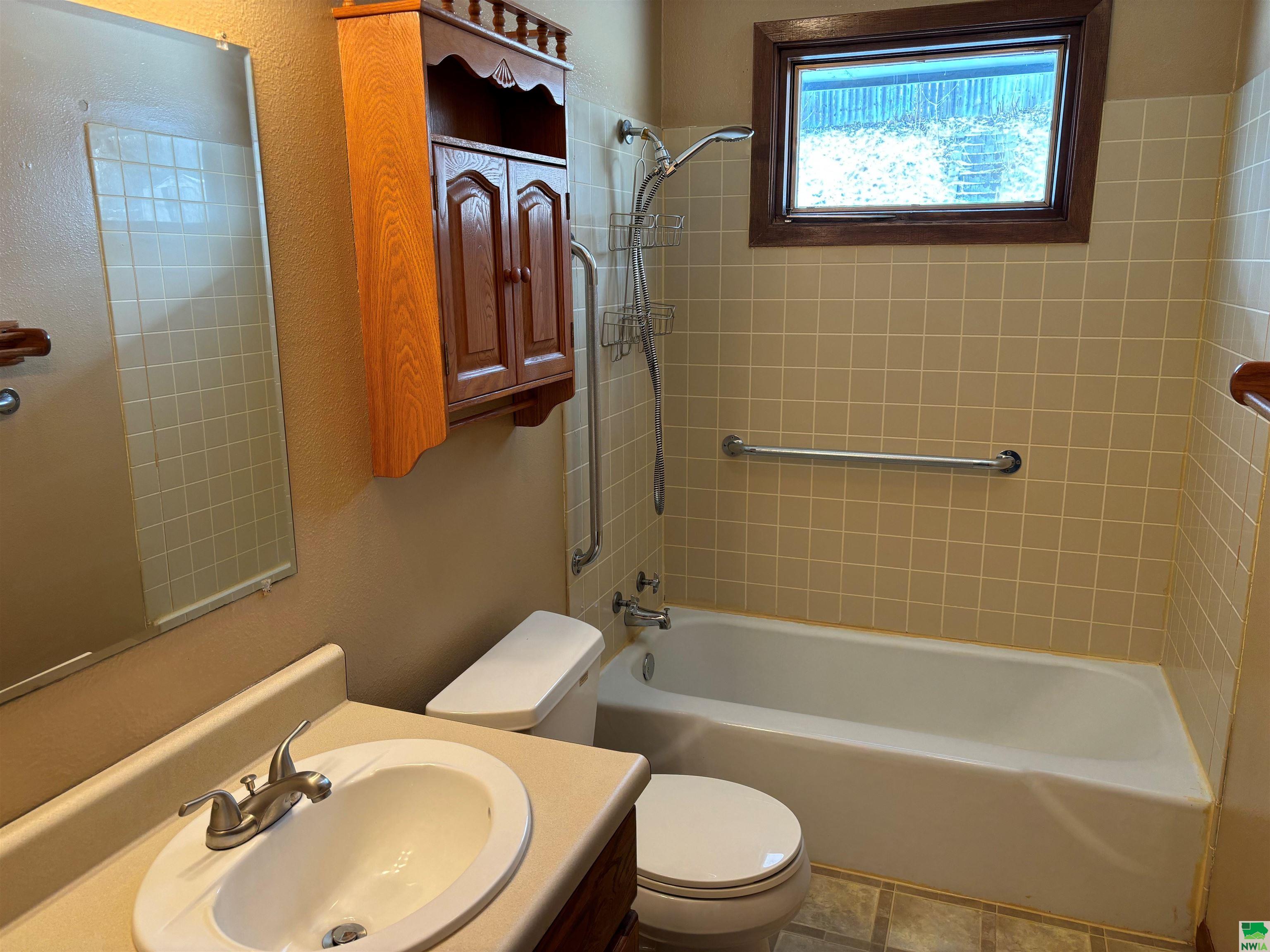 MLS #827066