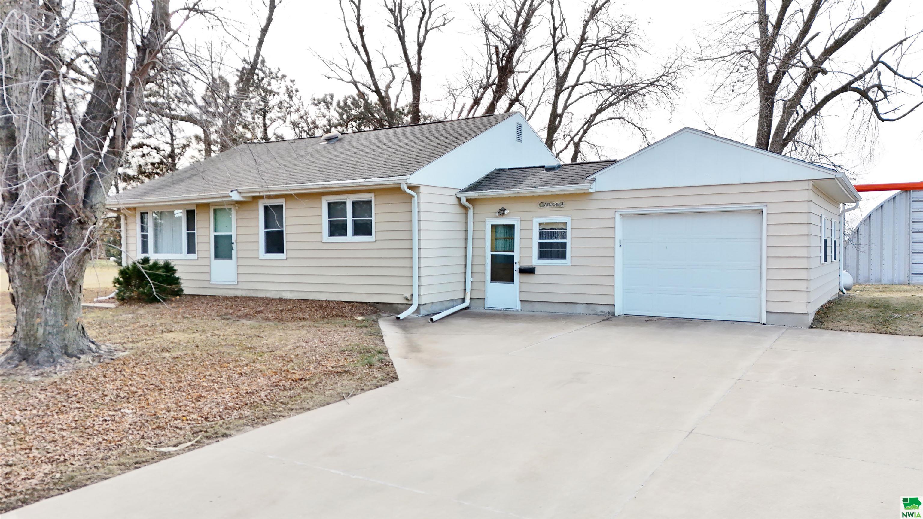 927 Ithica Way, Dakota City, NE 68731 