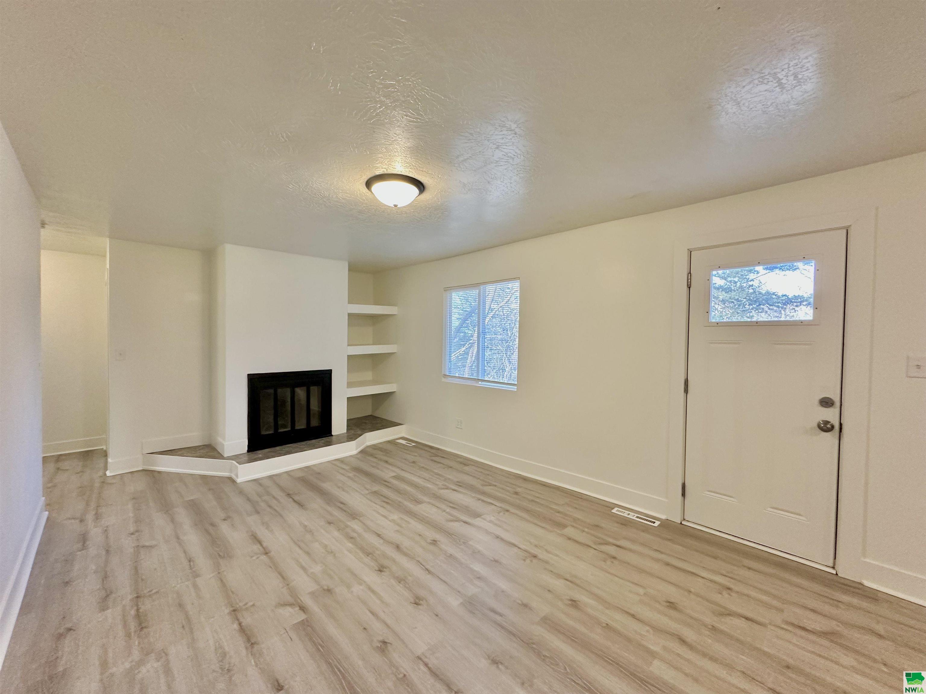 MLS #827084