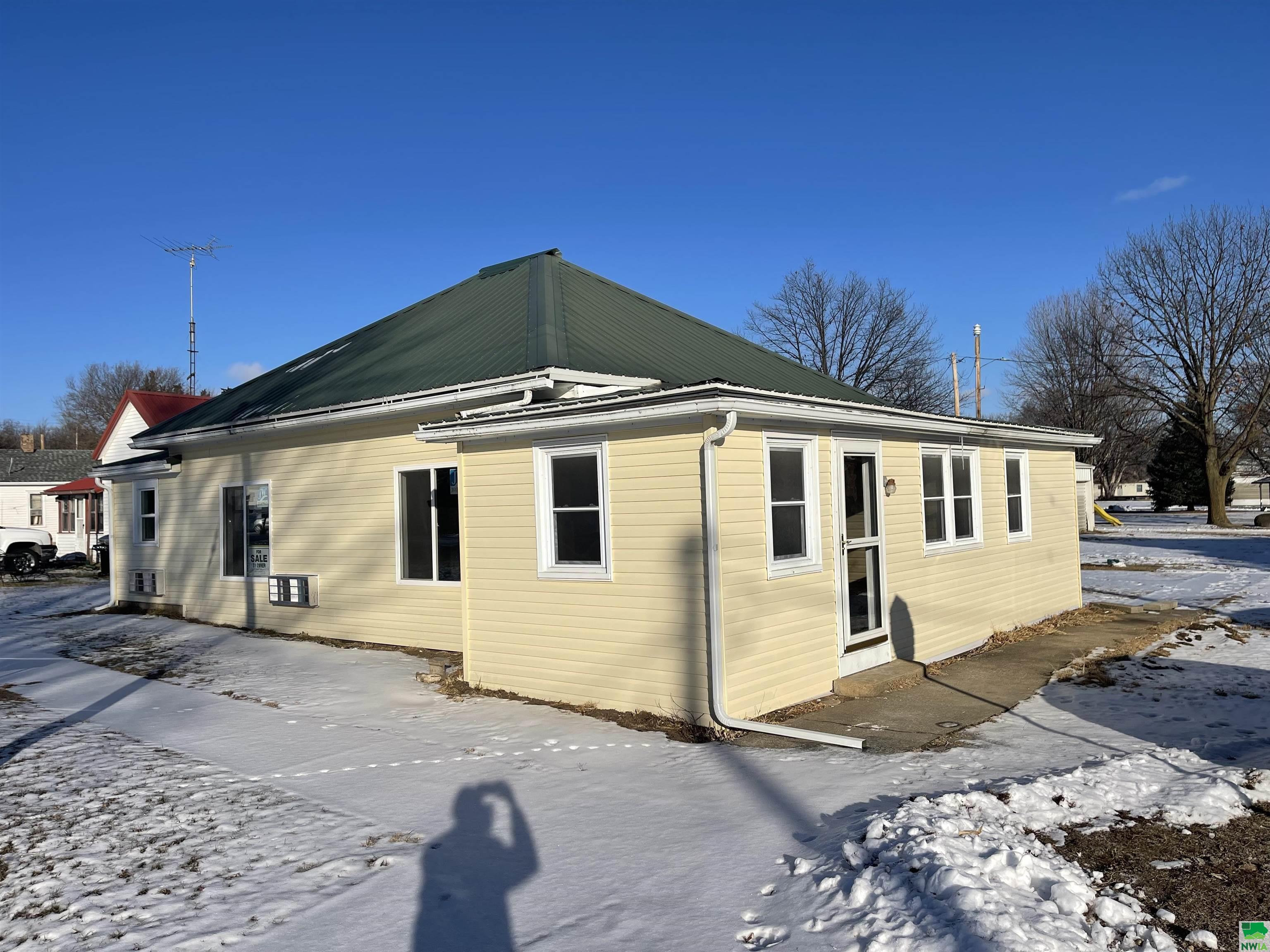 101 2nd Street, Rodney, IA 51051 