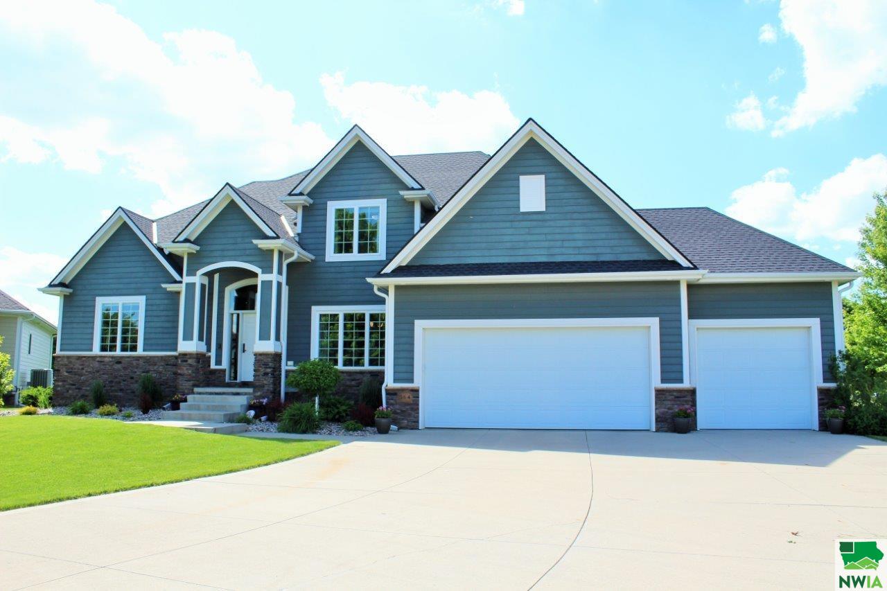 564 ITASCA CT, Dakota Dunes, SD 57049 