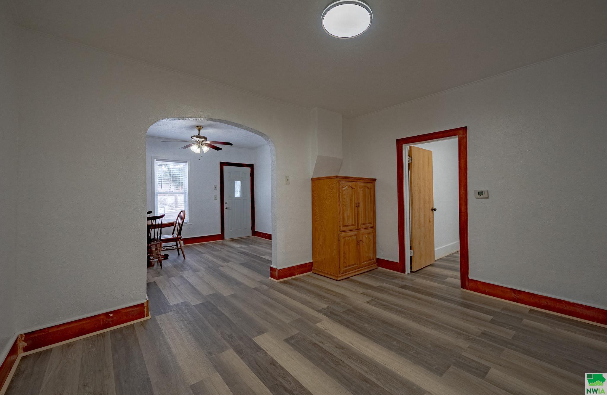 MLS #827122