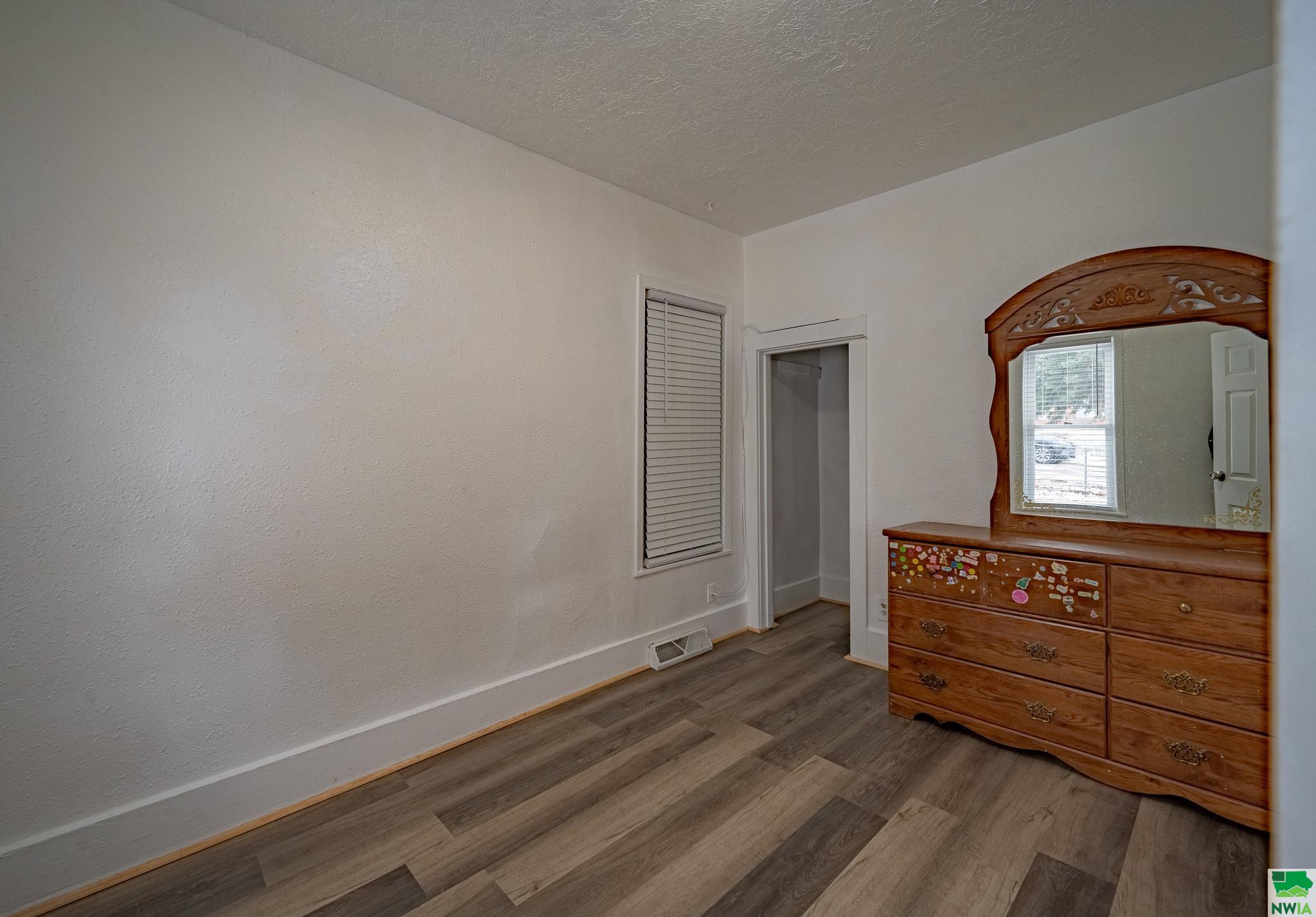 MLS #827122