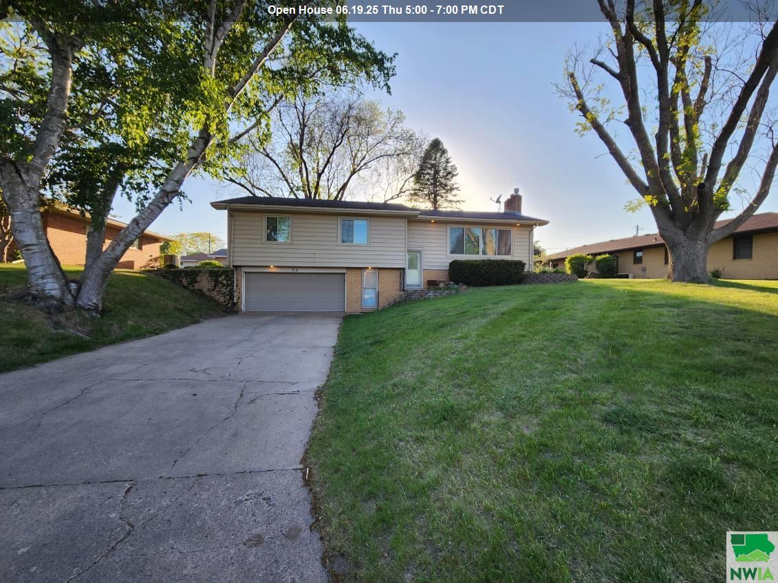 512 Normal College Avenue, Sheldon, IA 51201 