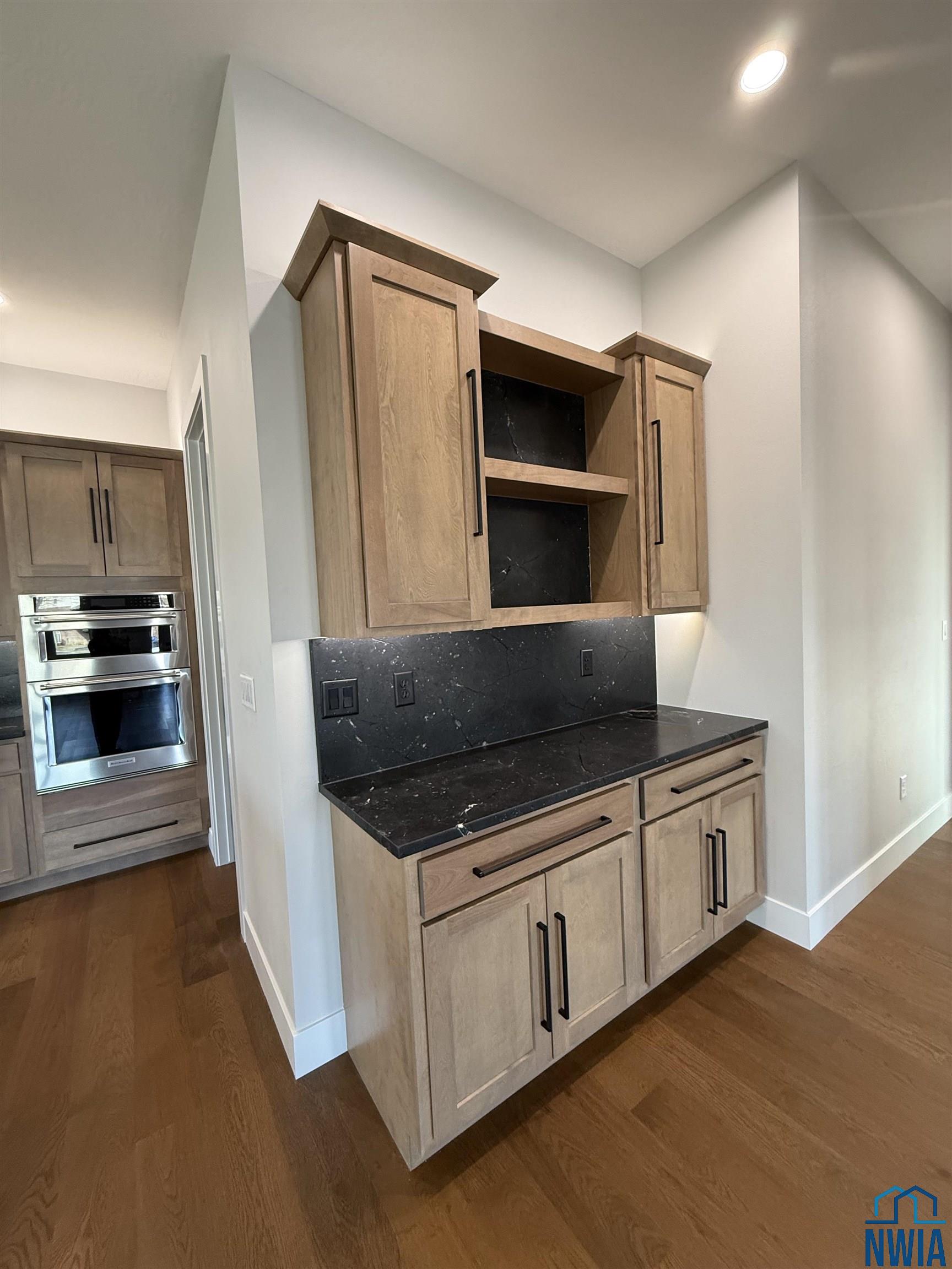 MLS #827156
