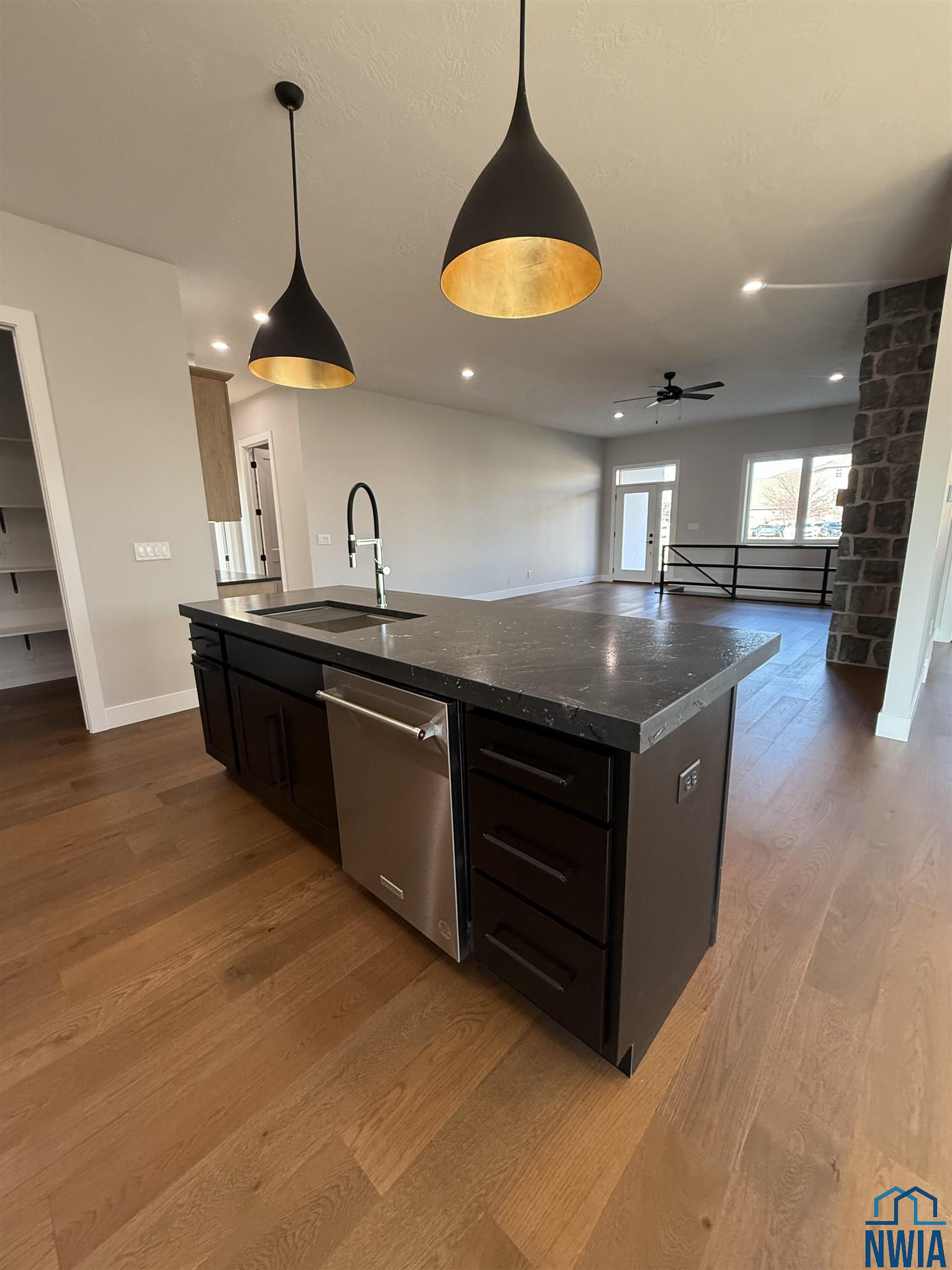 MLS #827156