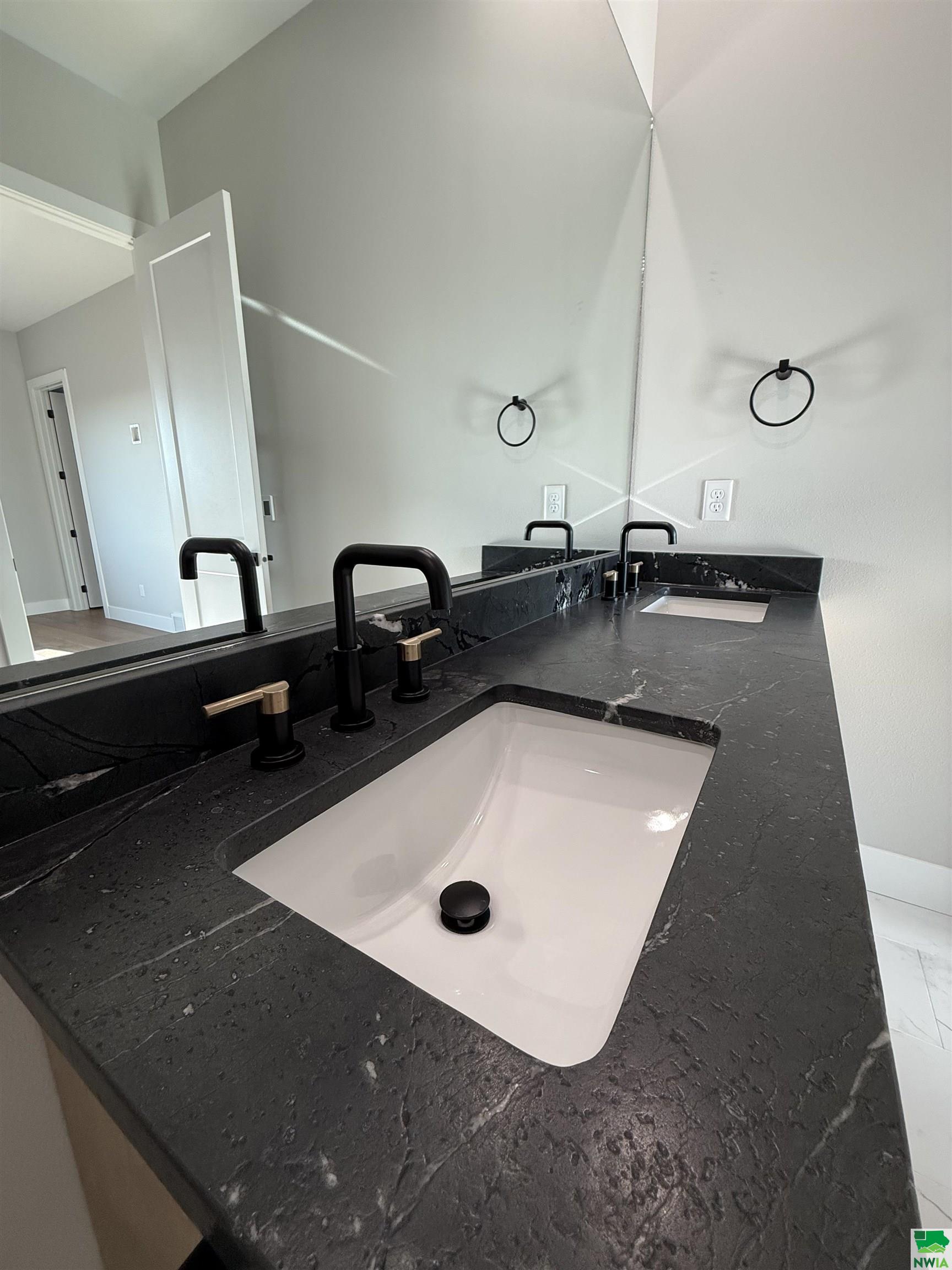 MLS #827156