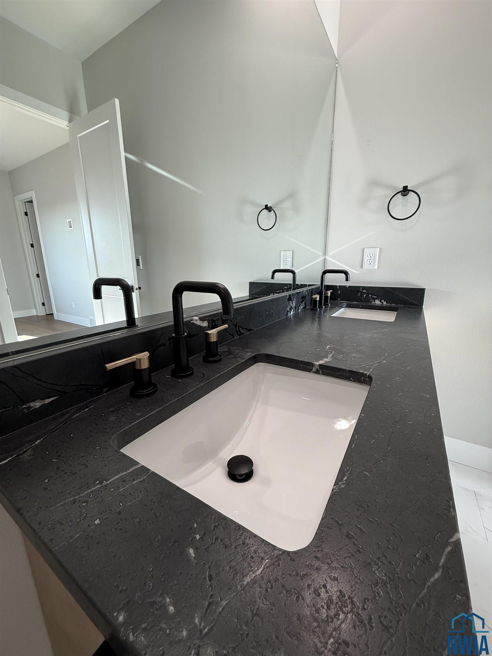 MLS #827156