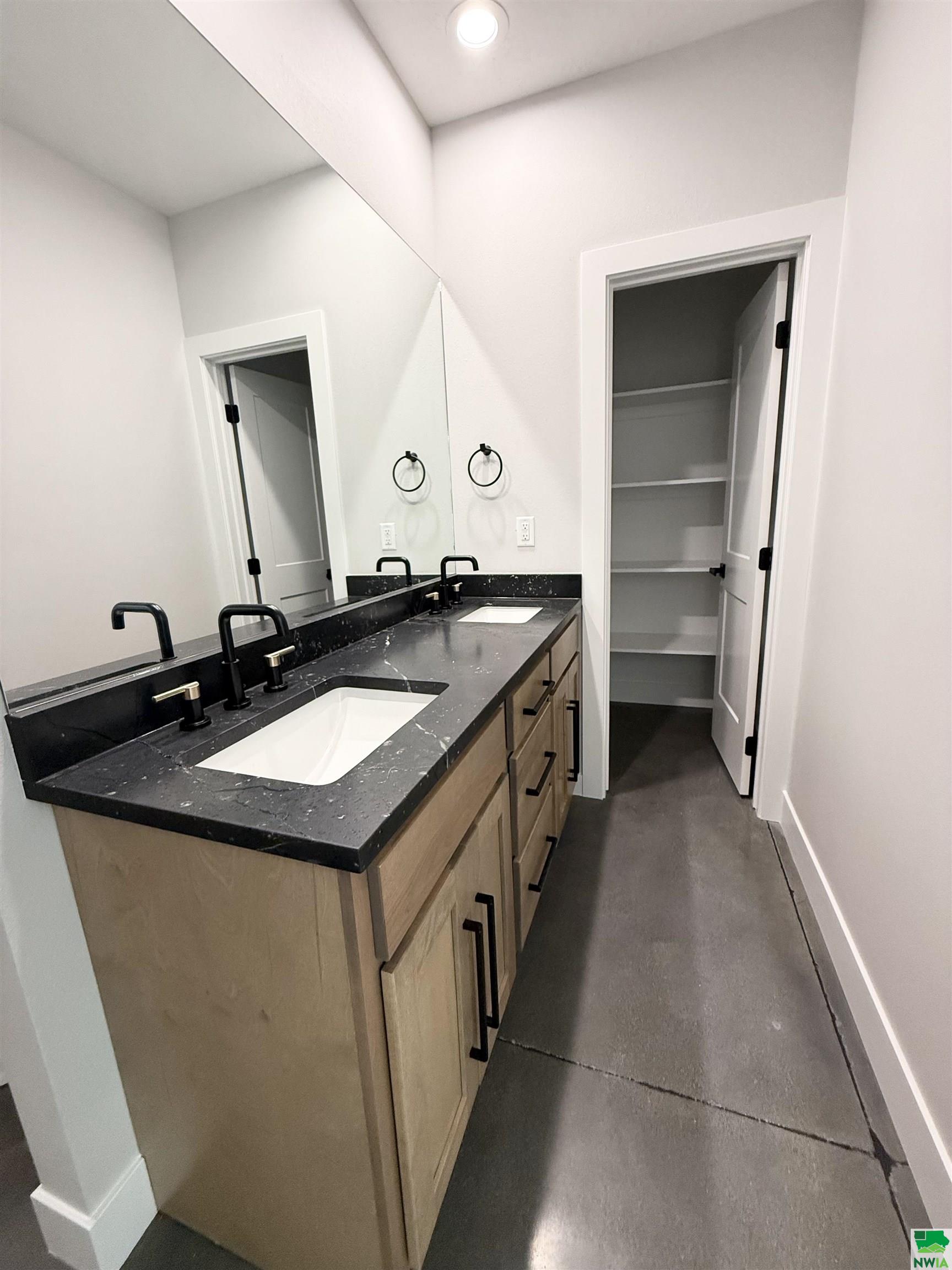 MLS #827156