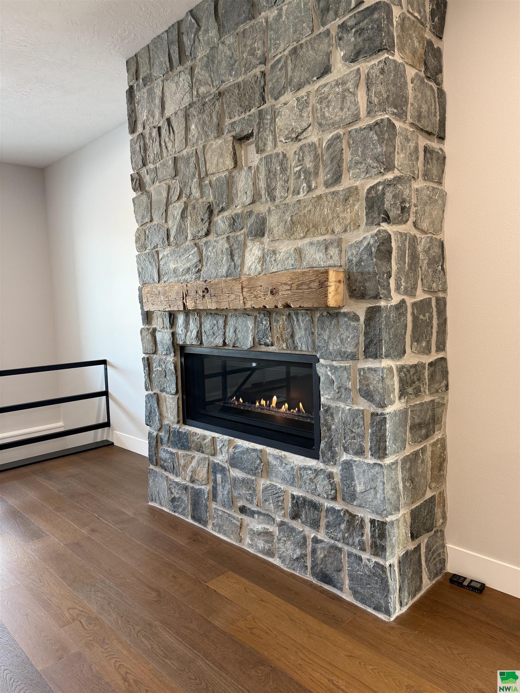 MLS #827156