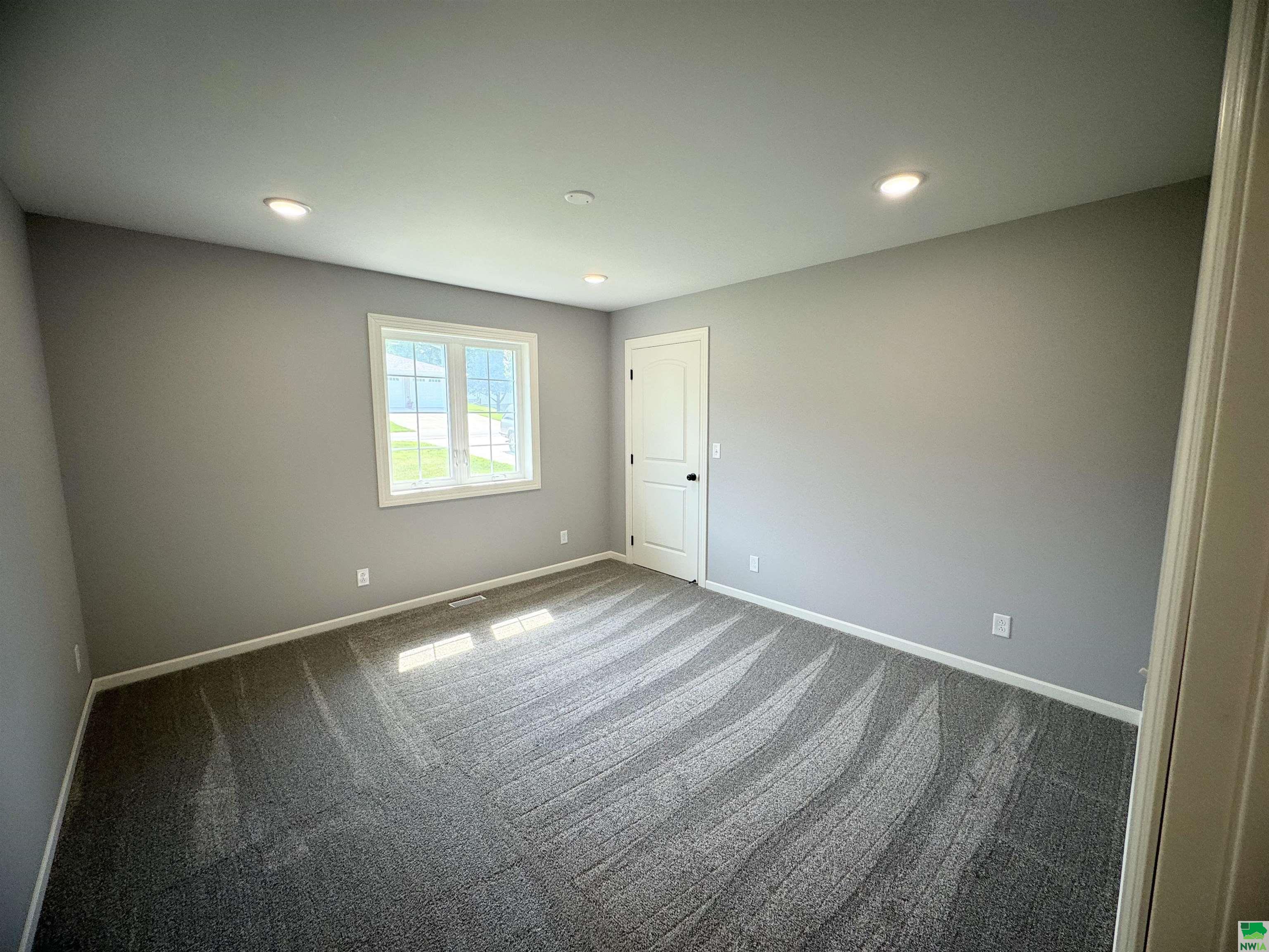 MLS #827159