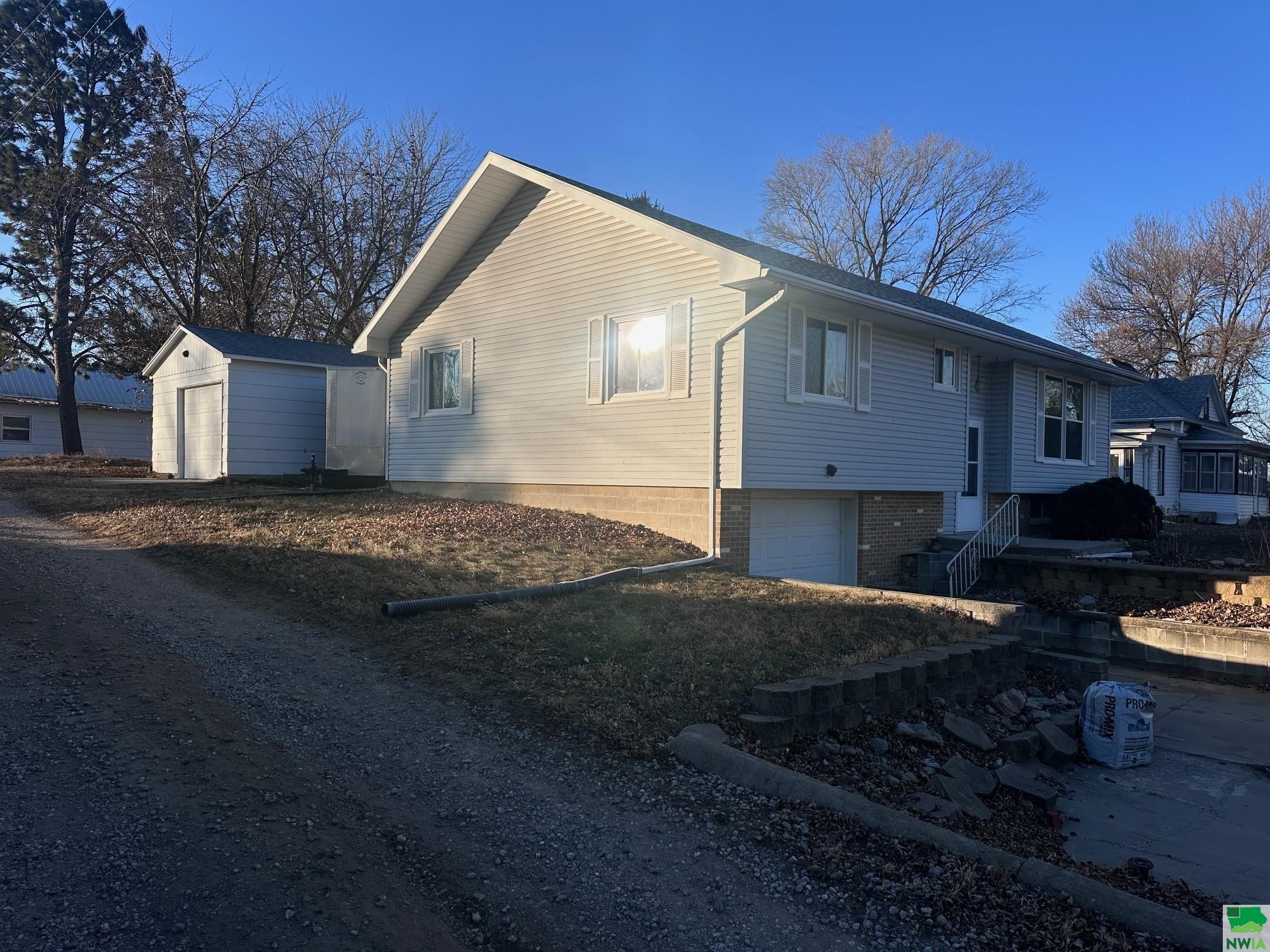 MLS #827163