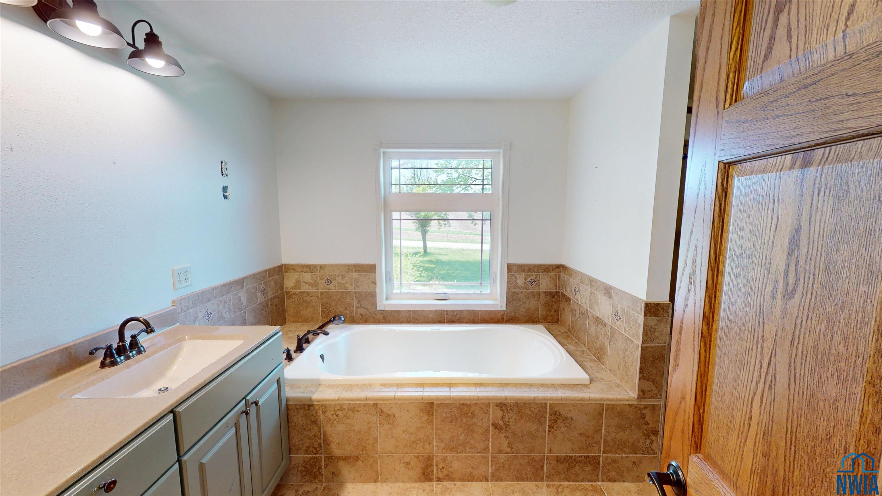 MLS #827168