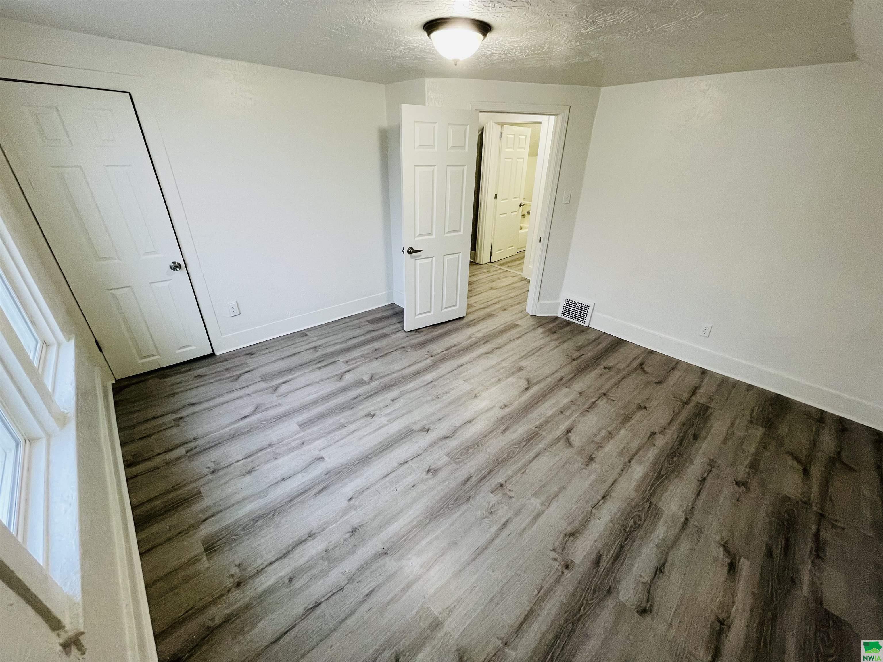 MLS #827182