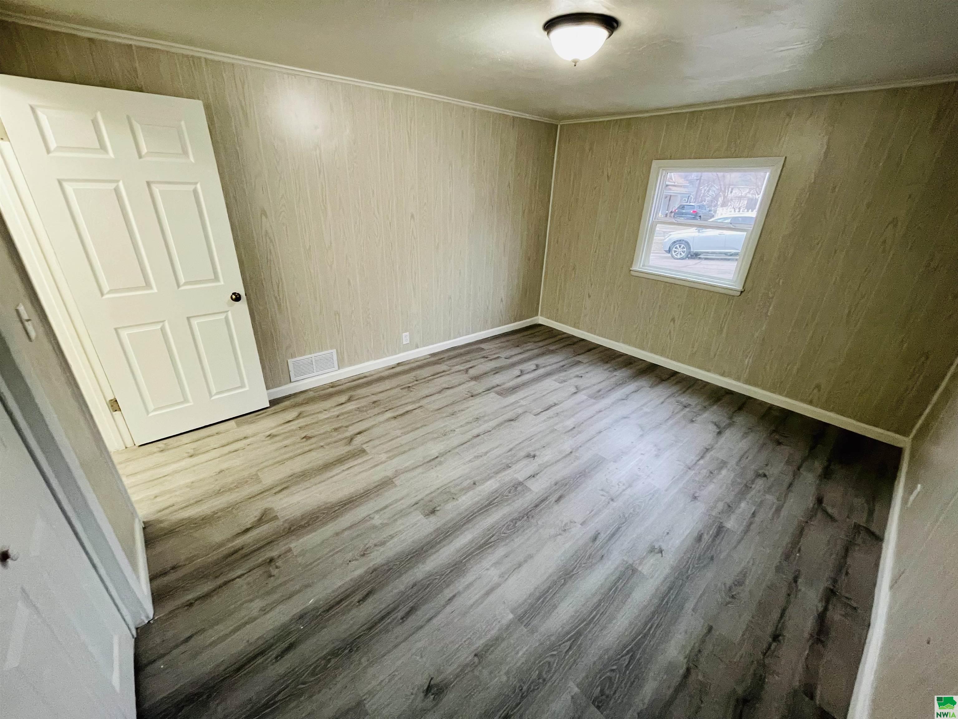 MLS #827182