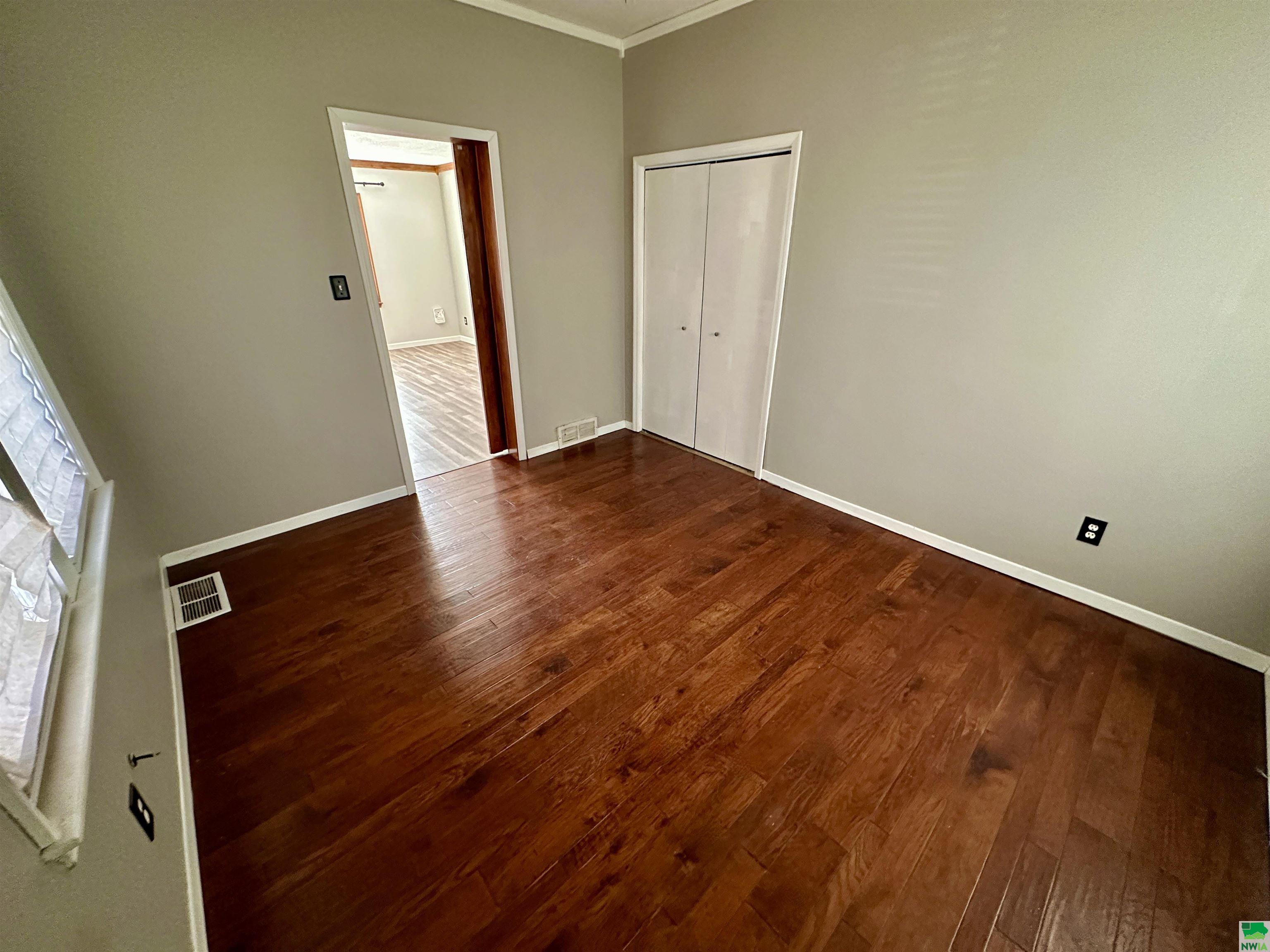 MLS #827196