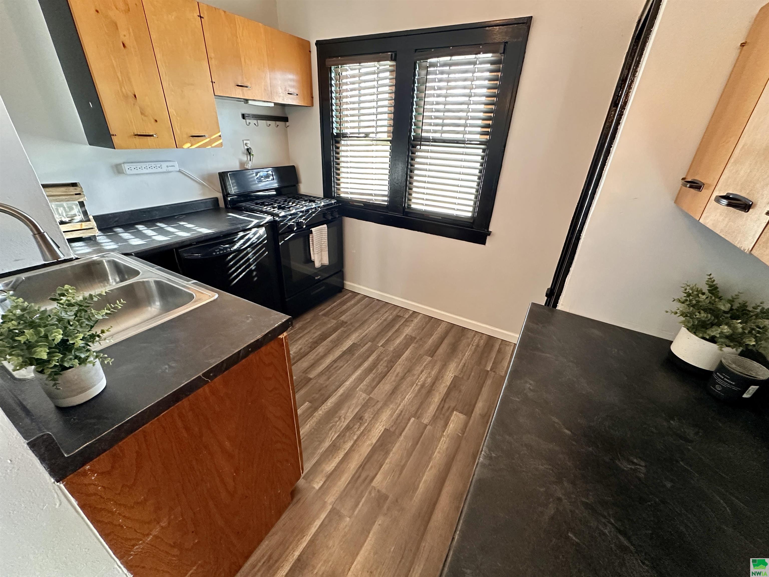 MLS #827196