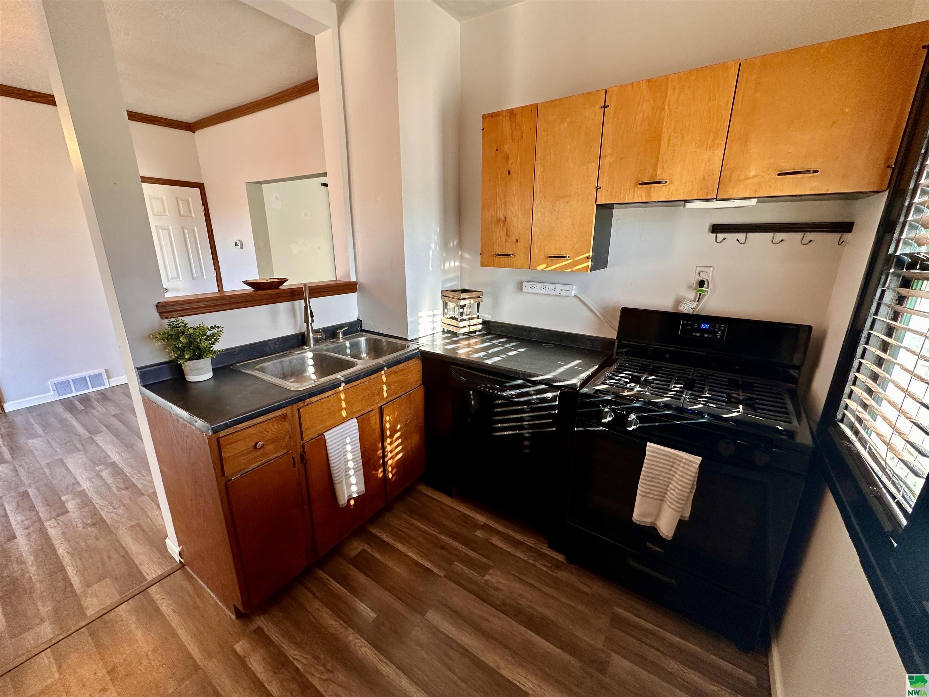 MLS #827196
