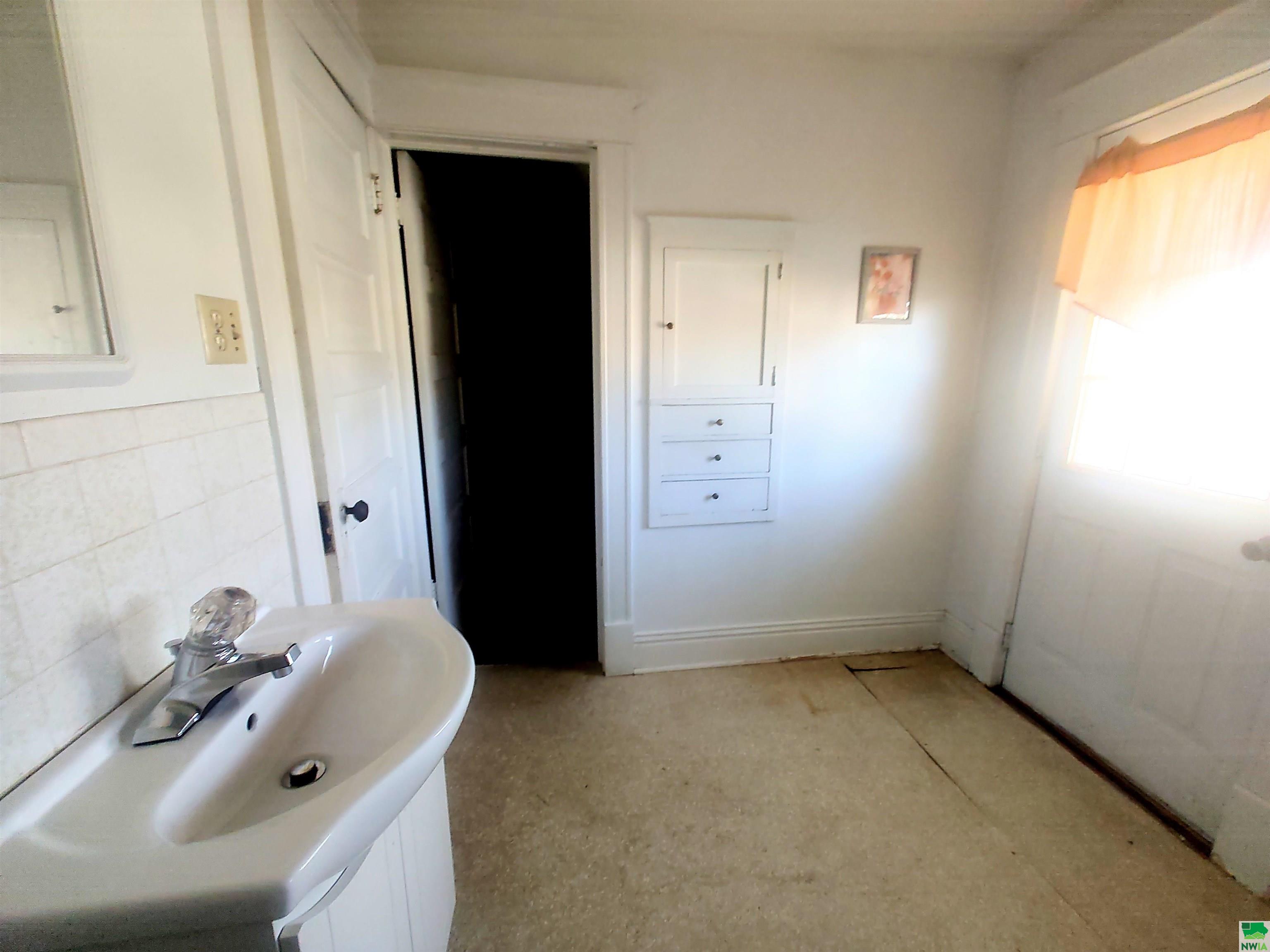 MLS #827197