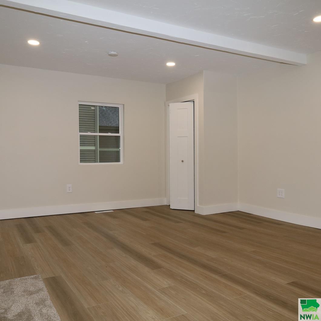MLS #827206